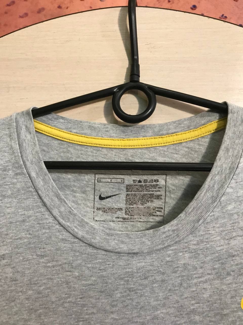 Nike × Vintage Vintage Nike streetwear tee live strong Size US M / EU 48-50 / 2 - 4 Thumbnail