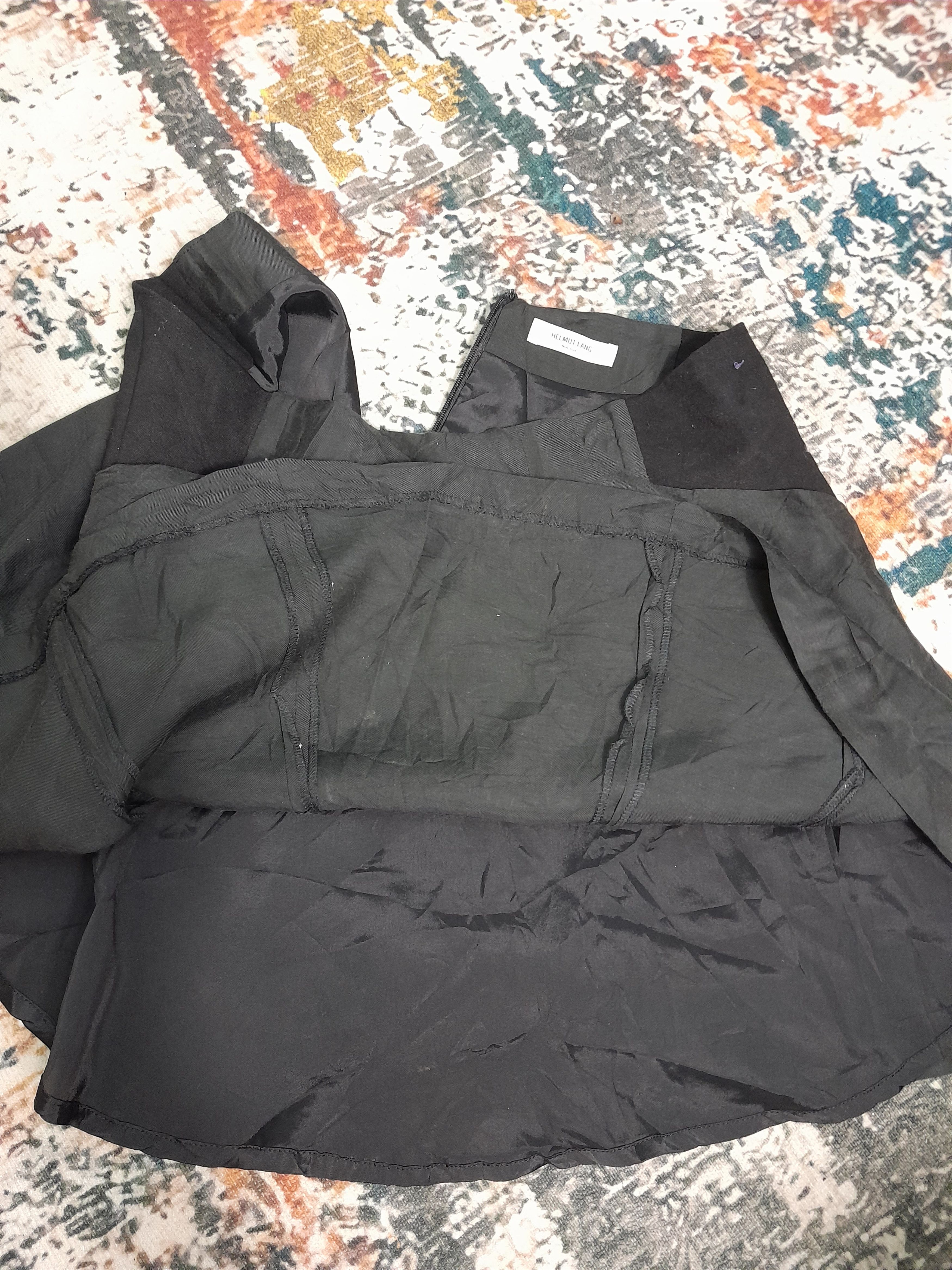 Helmut Lang Helmut Lang Skirt Mini Back Zipper Sizing S Size 28" / US 6 / IT 42 - 5 Thumbnail