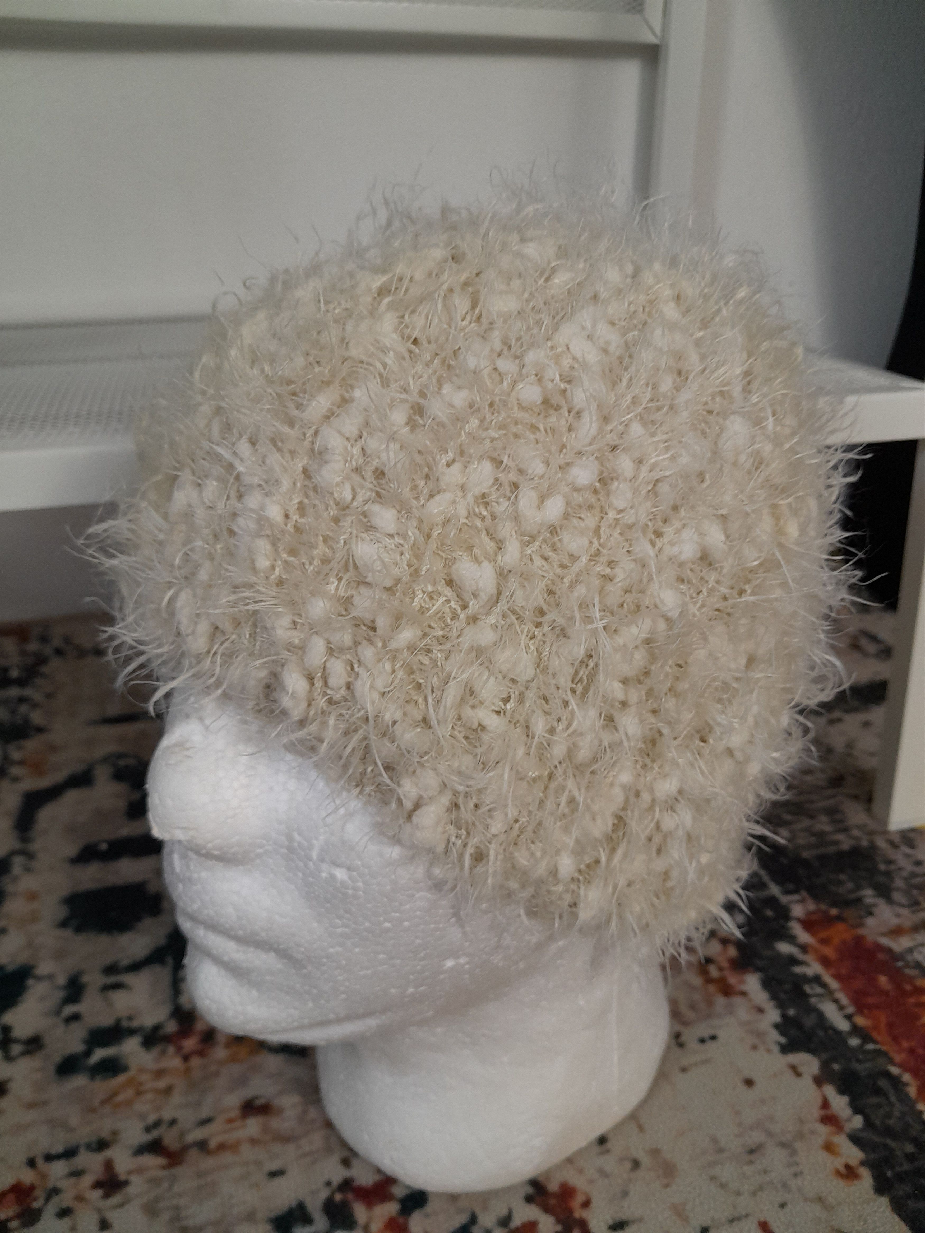 Japanese Brand Blonde Beanie Knit Hat Cap Size ONE SIZE - 1 Thumbnail