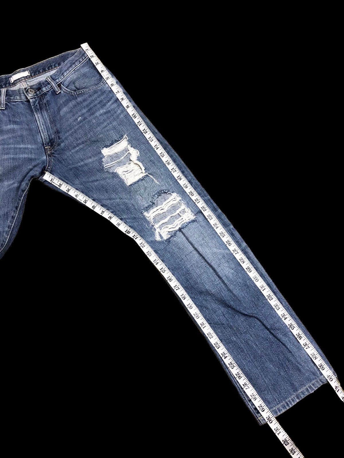 Uniqlo RIPPED⚡️⚡️SELVEDGE DISTRESSED DENIM BY UNIQLO Size US 31 - 9 Thumbnail