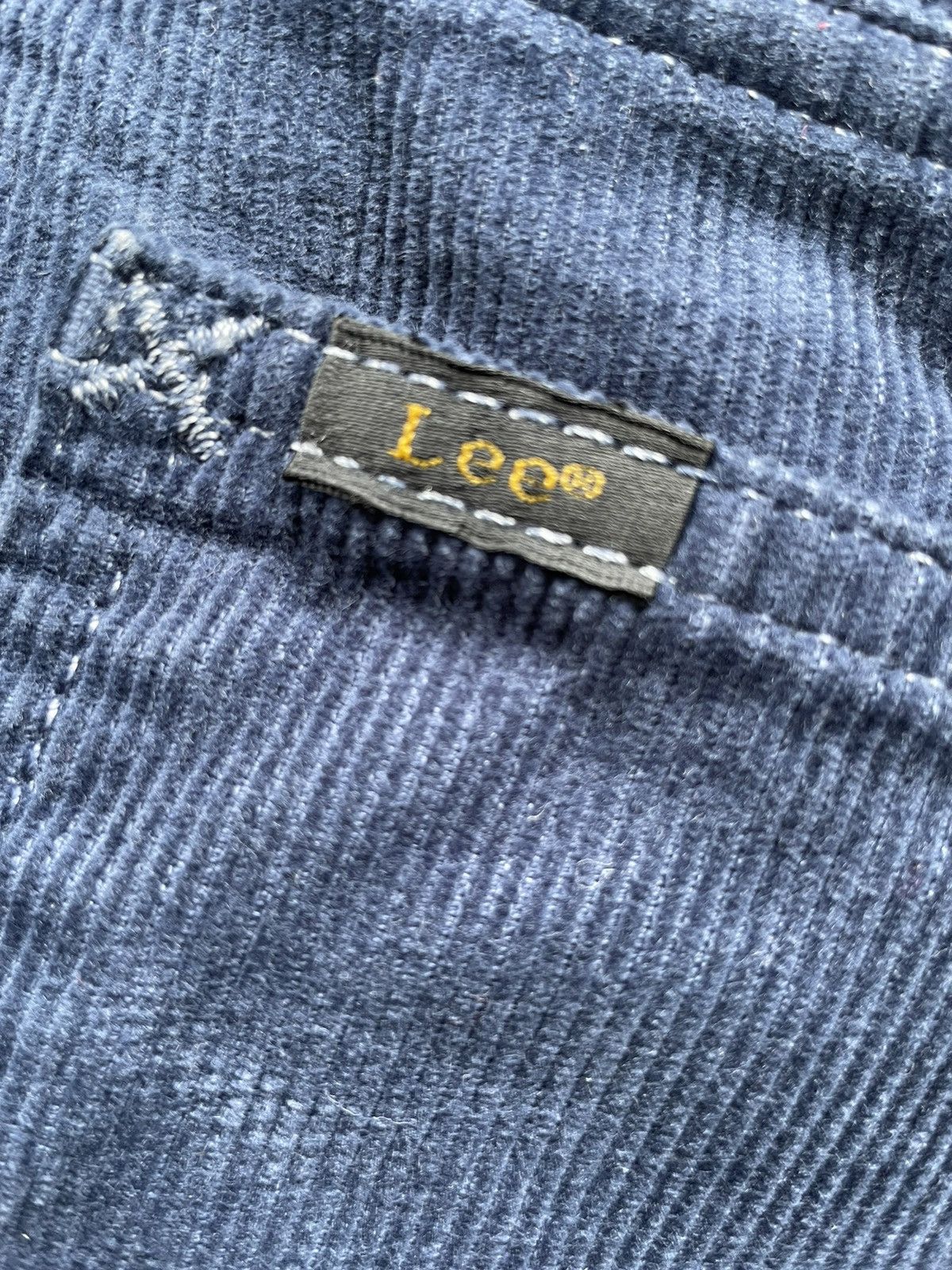 Lee Lady Lee Rider Sanforized Coduroy Bell Bottom Size 28" / US 6 / IT 42 - 9 Thumbnail