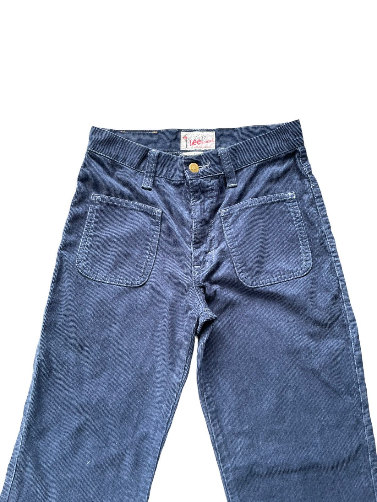Lee Lady Lee Rider Sanforized Coduroy Bell Bottom Size 28" / US 6 / IT 42 - 3 Thumbnail