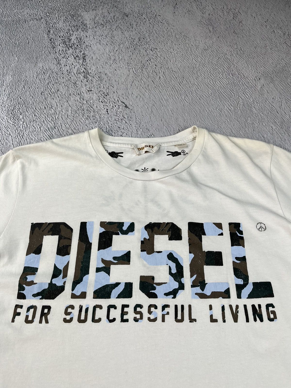 Diesel × Vintage Vintage Diesel Peace successful living big logo military Size US M / EU 48-50 / 2 - 2 Thumbnail