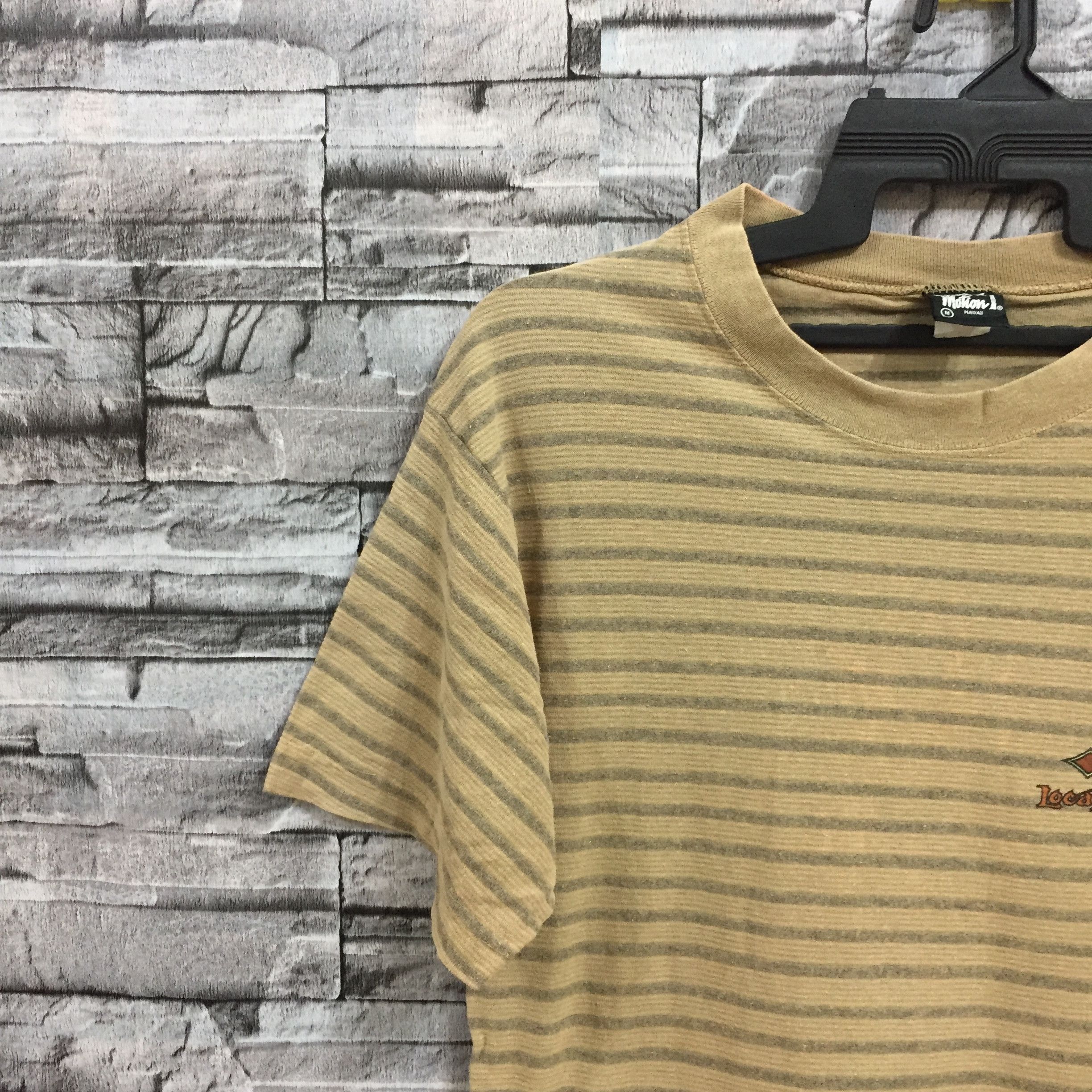 Vintage Vintage Local Motion Hawaiian t shirt surfing size M Size US M / EU 48-50 / 2 - 3 Thumbnail