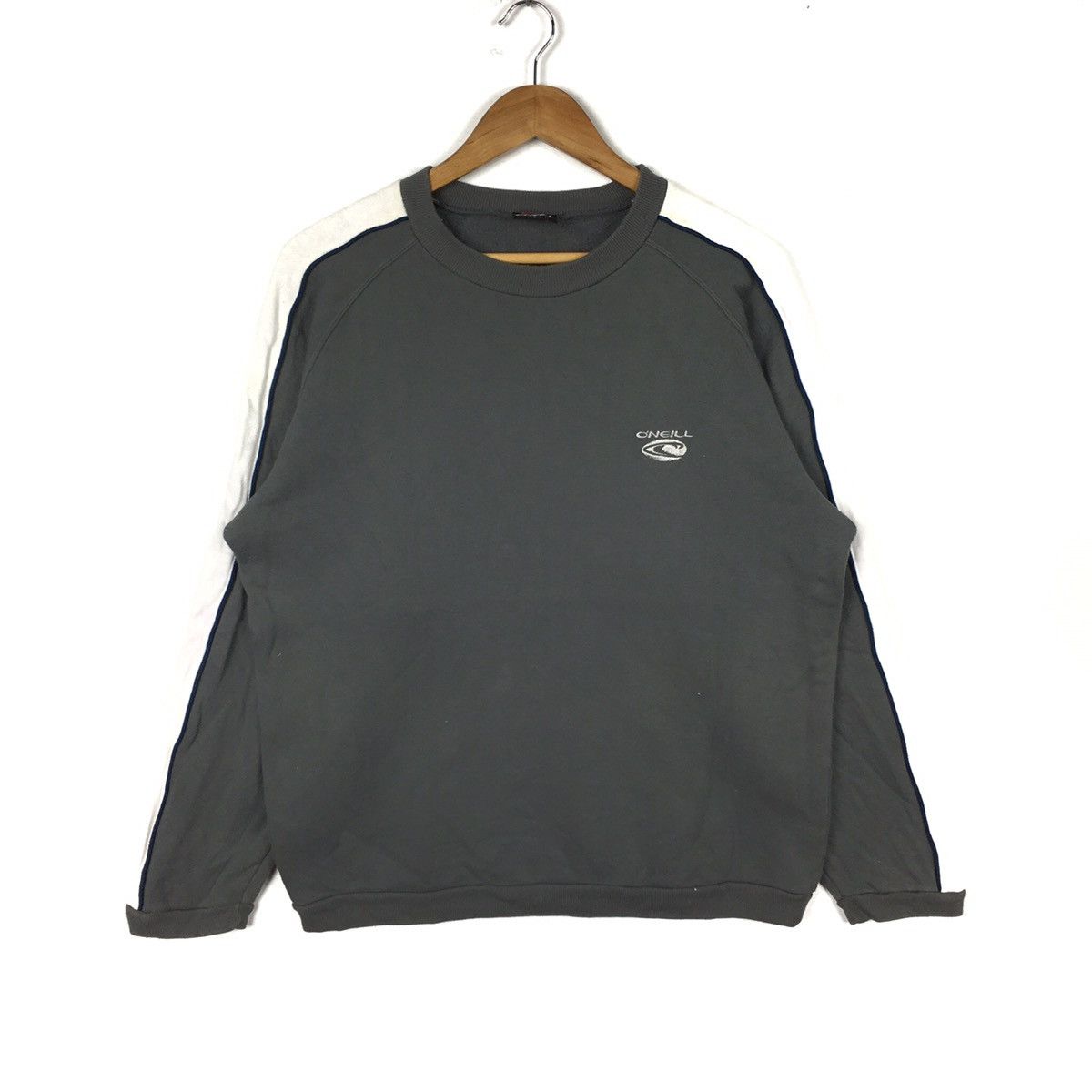 Vintage Vintage O’NEIL Embroidered Hawaii Beach Surf Grey Sweatshirt Size US L / EU 52-54 / 3 - 1 Thumbnail