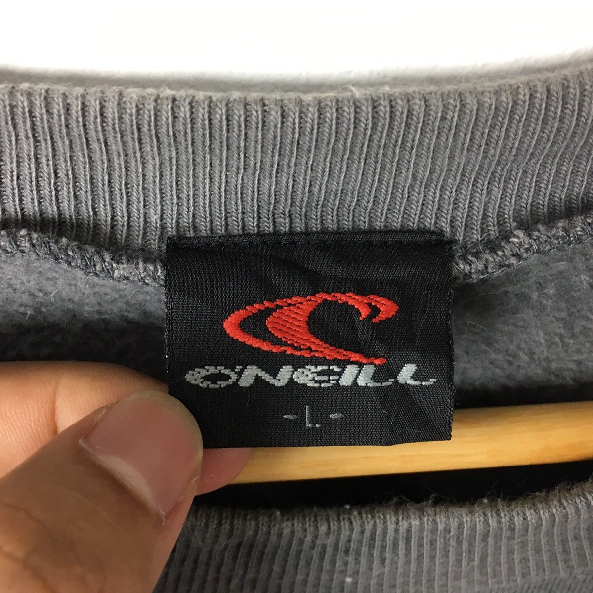 Vintage Vintage O’NEIL Embroidered Hawaii Beach Surf Grey Sweatshirt Size US L / EU 52-54 / 3 - 3 Thumbnail
