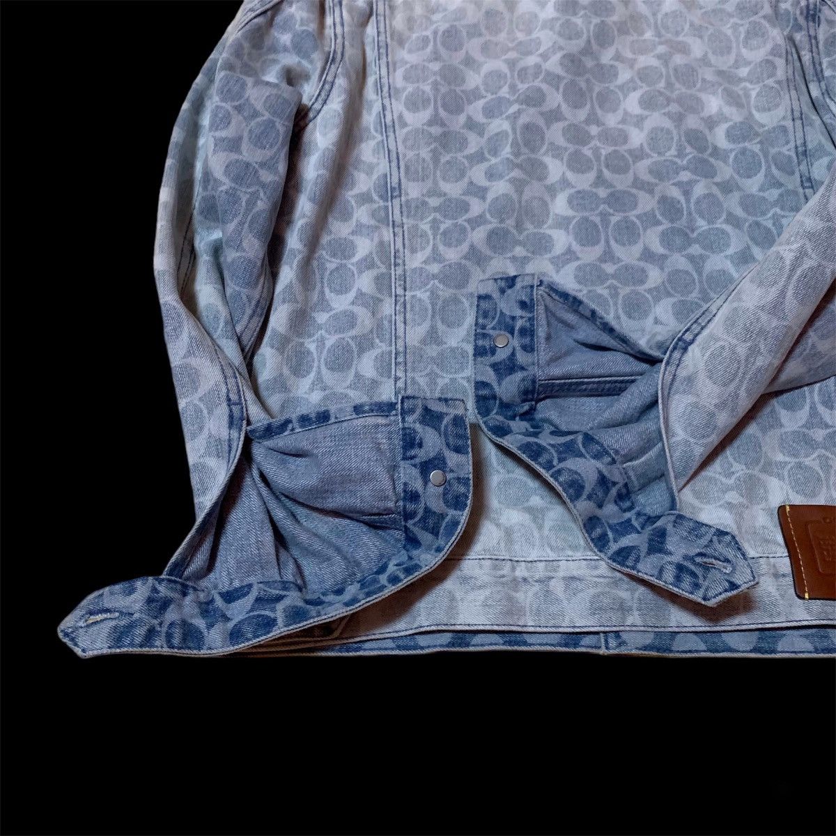 Coach COACH SINGNATURE MONOGRAM LOGO DENIM JACKET Size US M / EU 48-50 / 2 - 3 Thumbnail