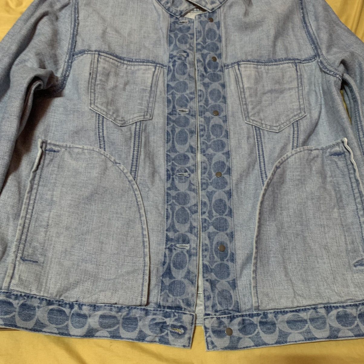 Coach COACH SINGNATURE MONOGRAM LOGO DENIM JACKET Size US M / EU 48-50 / 2 - 14 Thumbnail