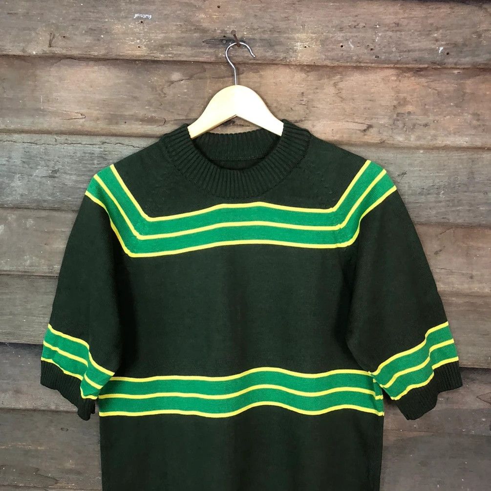 Other DL Kurt Cobain Green Stripe custom made sweatshirt #6833 Size US M / EU 48-50 / 2 - 3 Thumbnail