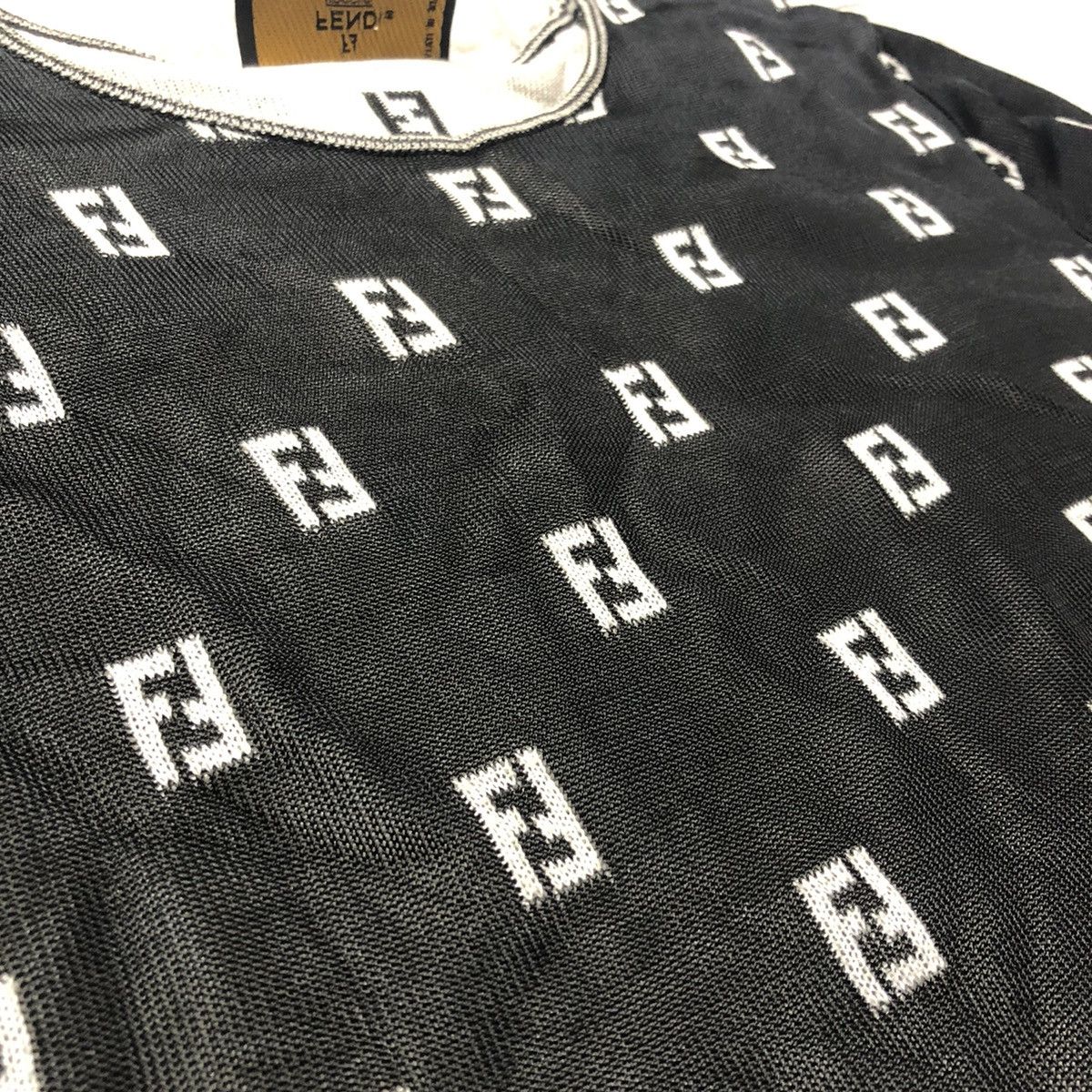 Fendi FENDI Vintage Monogram Crop Top Women's Size S / US 4 / IT 40 - 4 Thumbnail