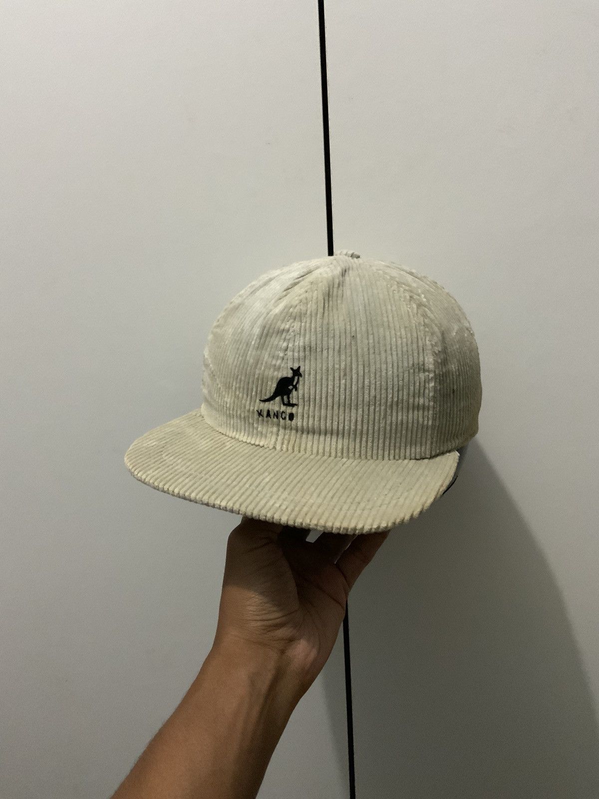 Kangol Kangol Corduroi Faded Streetwear Hat Size ONE SIZE - 1 Thumbnail