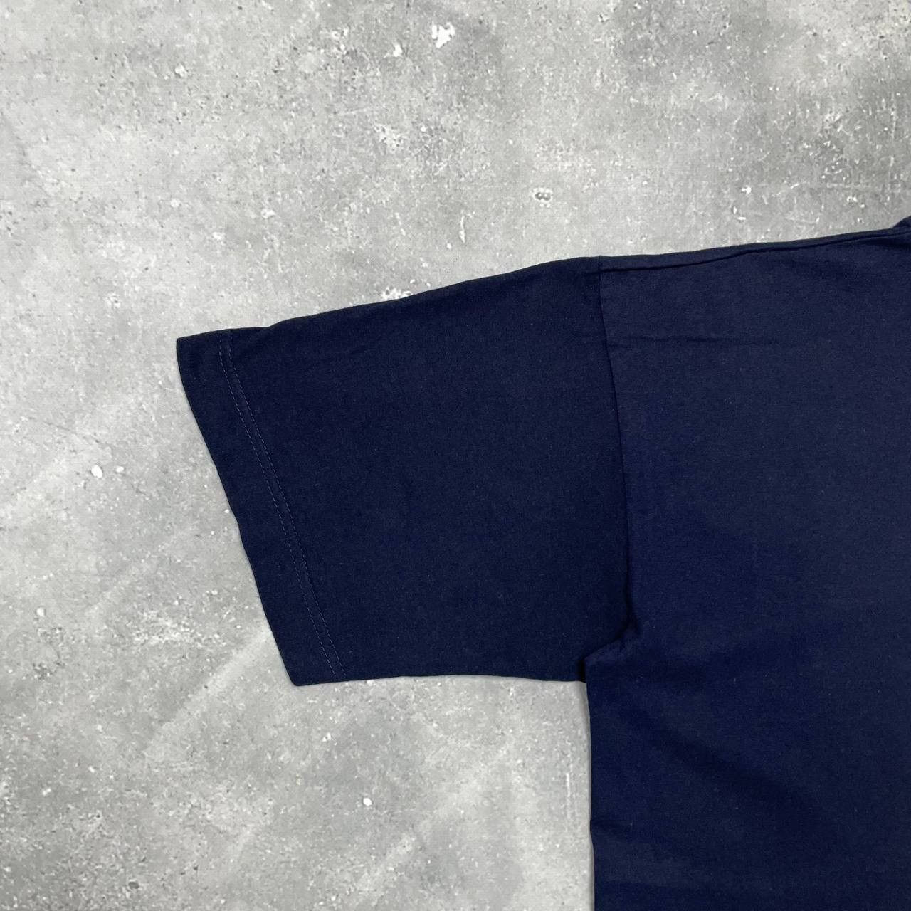 Vintage Vintage 2000s Blank T Shirt Faded Blue Size L Size US L / EU 52-54 / 3 - 11 Thumbnail