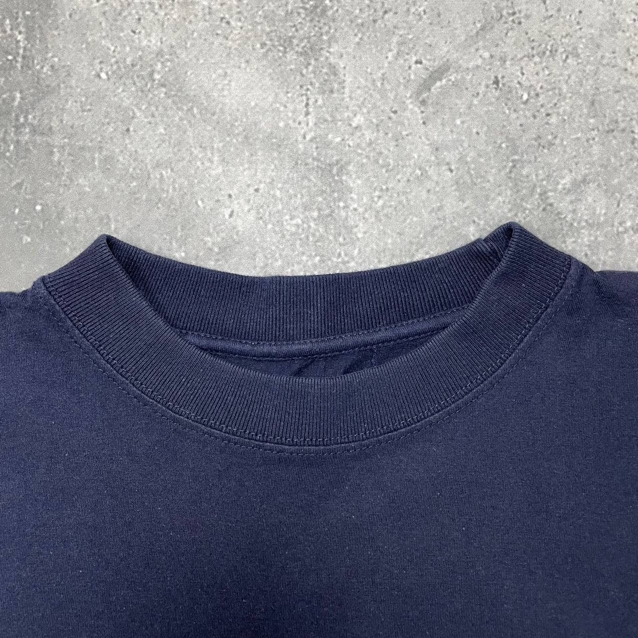Vintage Vintage 2000s Blank T Shirt Faded Blue Size L Size US L / EU 52-54 / 3 - 4 Thumbnail