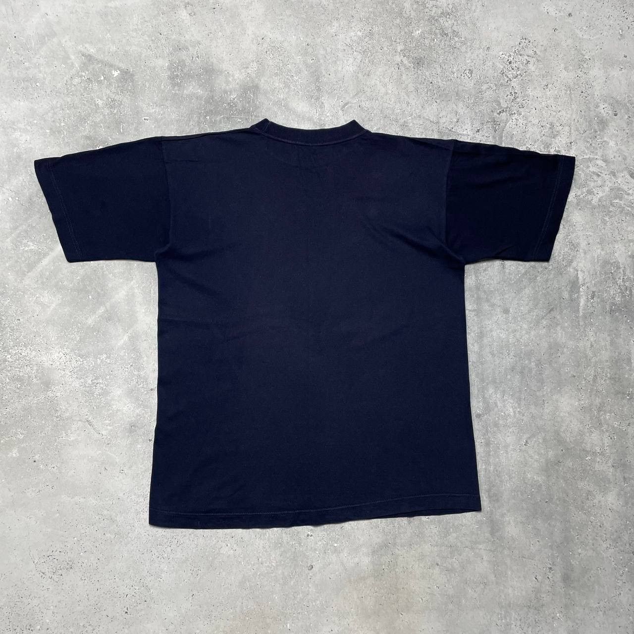 Vintage Vintage 2000s Blank T Shirt Faded Blue Size L Size US L / EU 52-54 / 3 - 2 Thumbnail