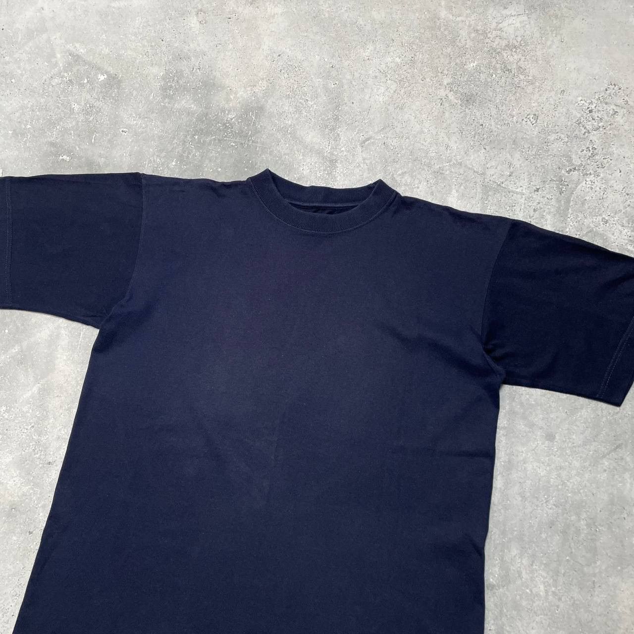 Vintage Vintage 2000s Blank T Shirt Faded Blue Size L Size US L / EU 52-54 / 3 - 7 Thumbnail