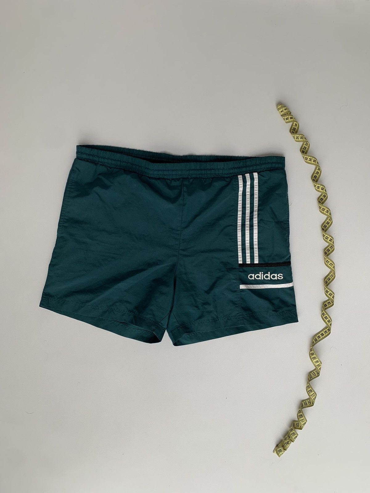 Men’s Vintage Shorts Adidas Equipment Y2K
