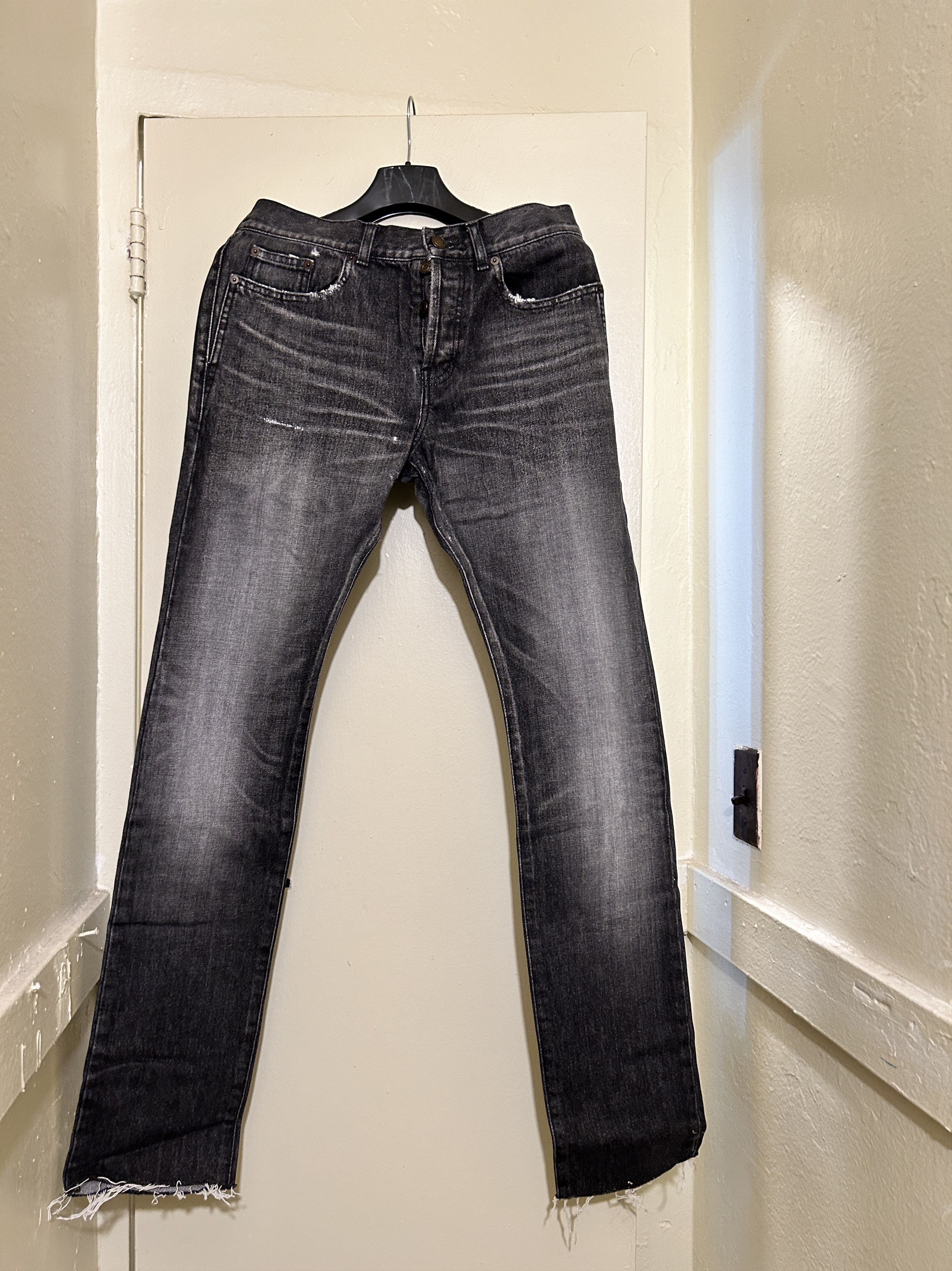 Saint Laurent Paris black straight leg denim jeans fray 530012 yb867 1171 Size US 30 / EU 46 - 1 Thumbnail