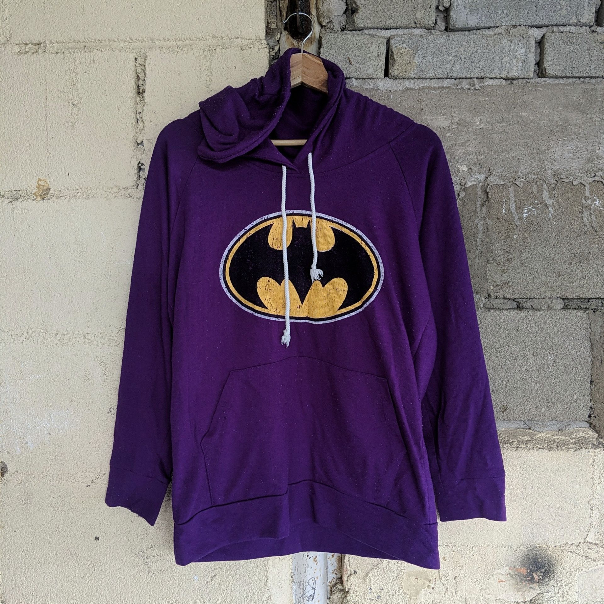 Japanese Brand × Vintage Vintage Winner Batman Logo Sweater With Hoodies Purple Size US M / EU 48-50 / 2 - 1 Thumbnail