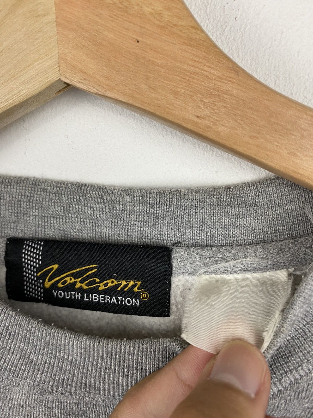 Vintage × Volcom Vintage Volcom Sweatshirt Size US L / EU 52-54 / 3 - 4 Thumbnail