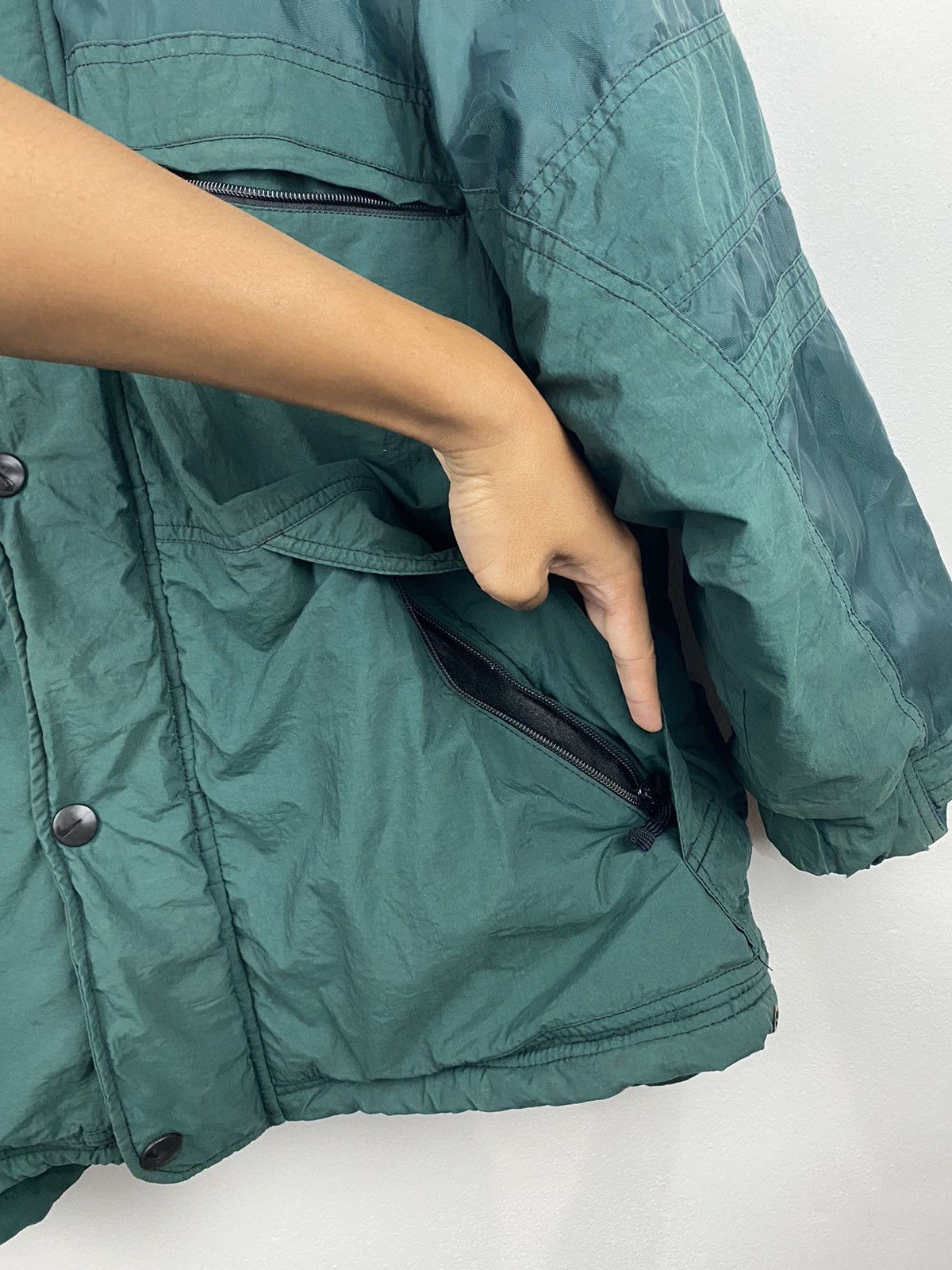 Nike × Vintage Vintage Nike Swoosh Heavy Jacket Size US L / EU 52-54 / 3 - 10 Thumbnail