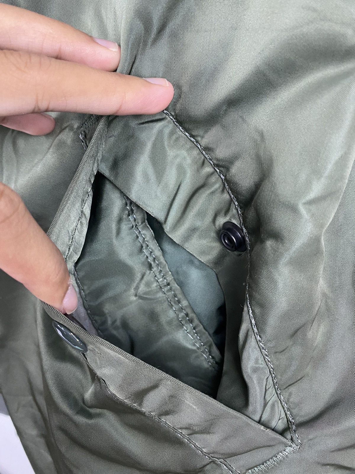 Alpha Industries × Vintage Vintage Alpha Military Flight Jacket Size US L / EU 52-54 / 3 - 3 Thumbnail
