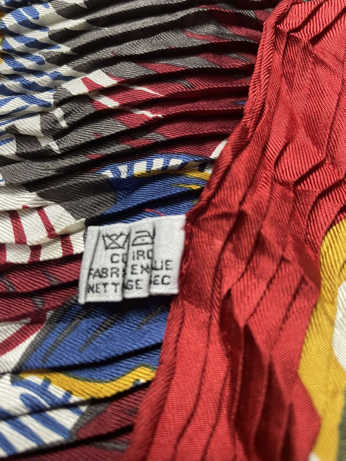 Celine × Other × Vintage Pleated Celine Silk Scarf Size ONE SIZE - 4 Thumbnail