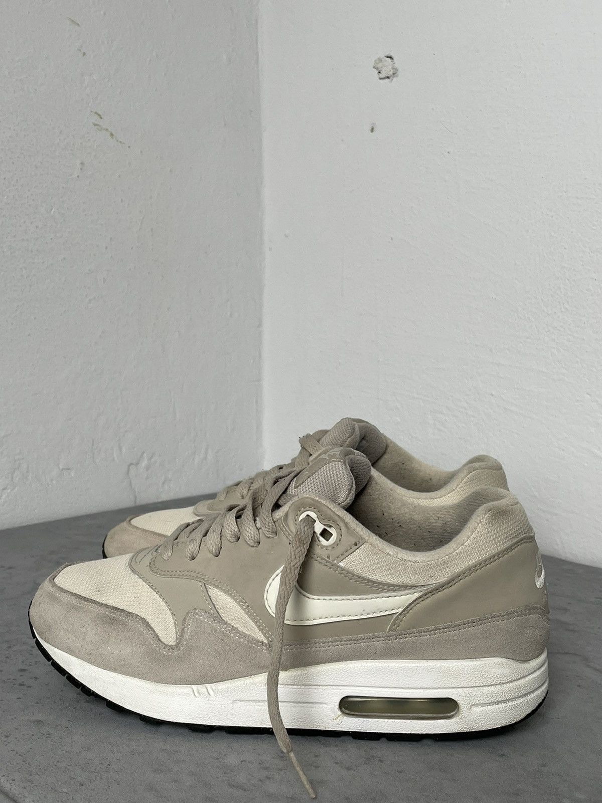 Nike NIKE AIR MAX 1 STRING SAIL LIGHT | Grailed