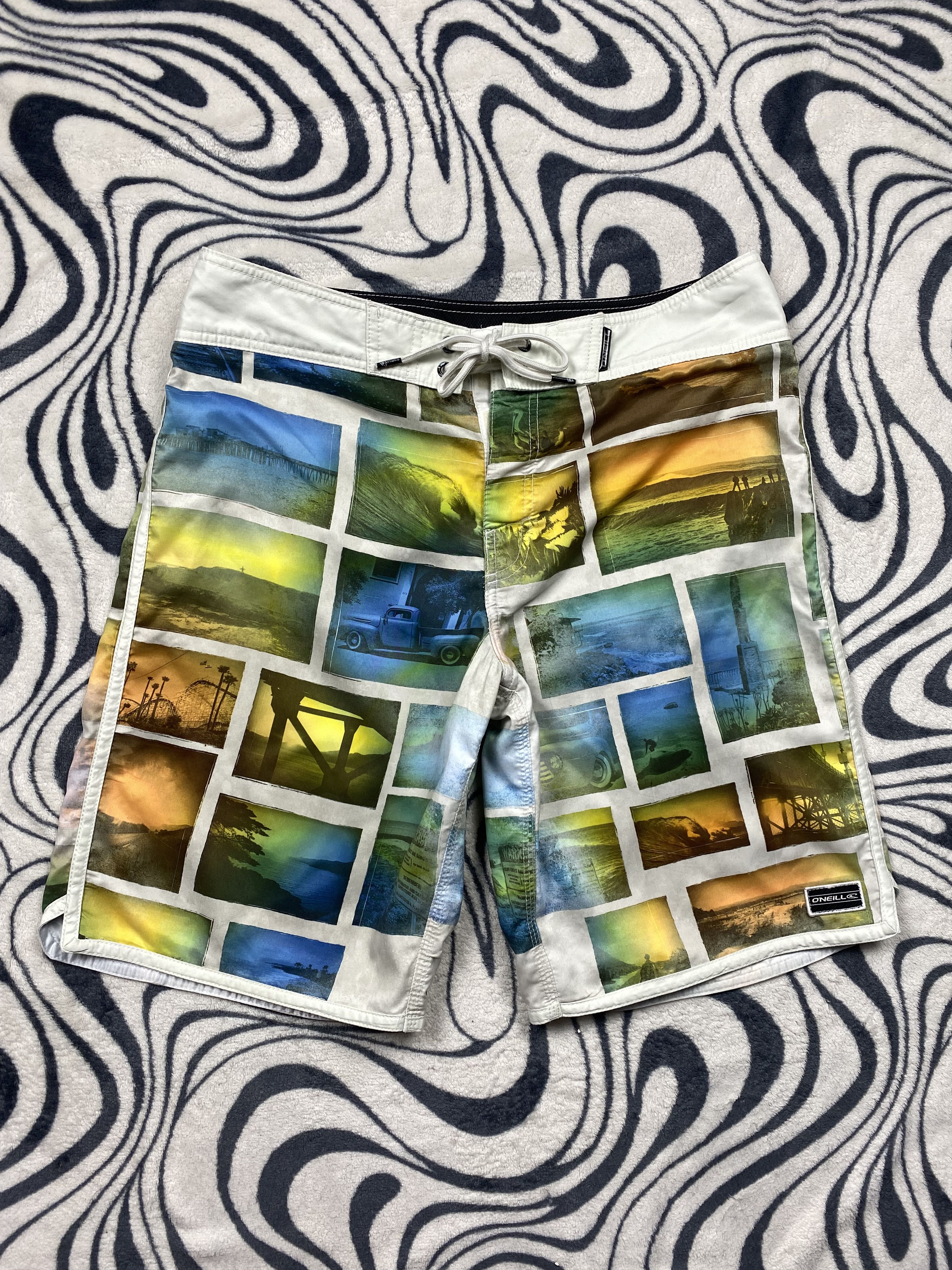 O'Neill Oneill Vintage Mens Nylon Swimming Shorts Y2K Size US 32 / EU 48 - 1 Thumbnail