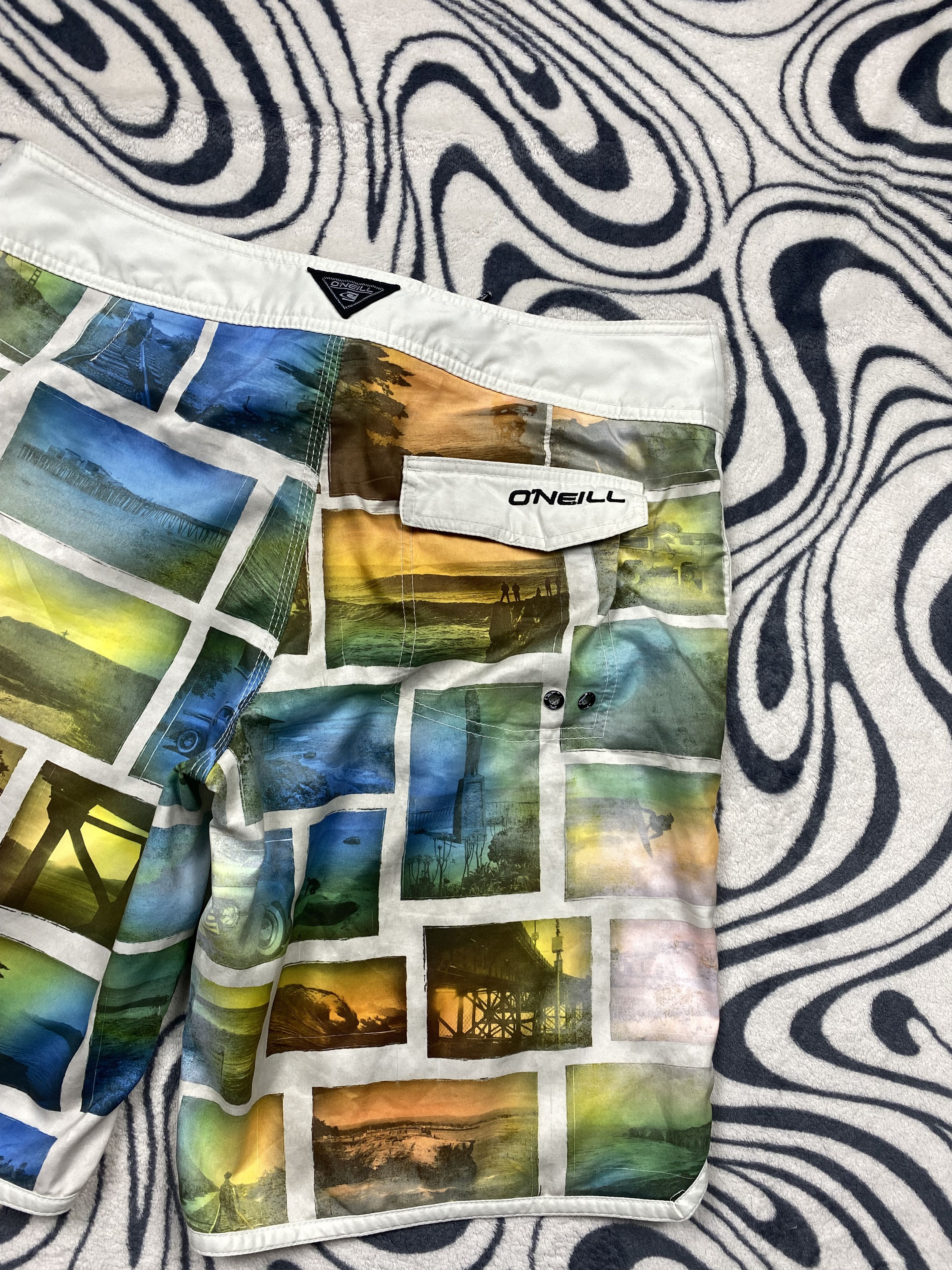 O'Neill Oneill Vintage Mens Nylon Swimming Shorts Y2K Size US 32 / EU 48 - 12 Thumbnail