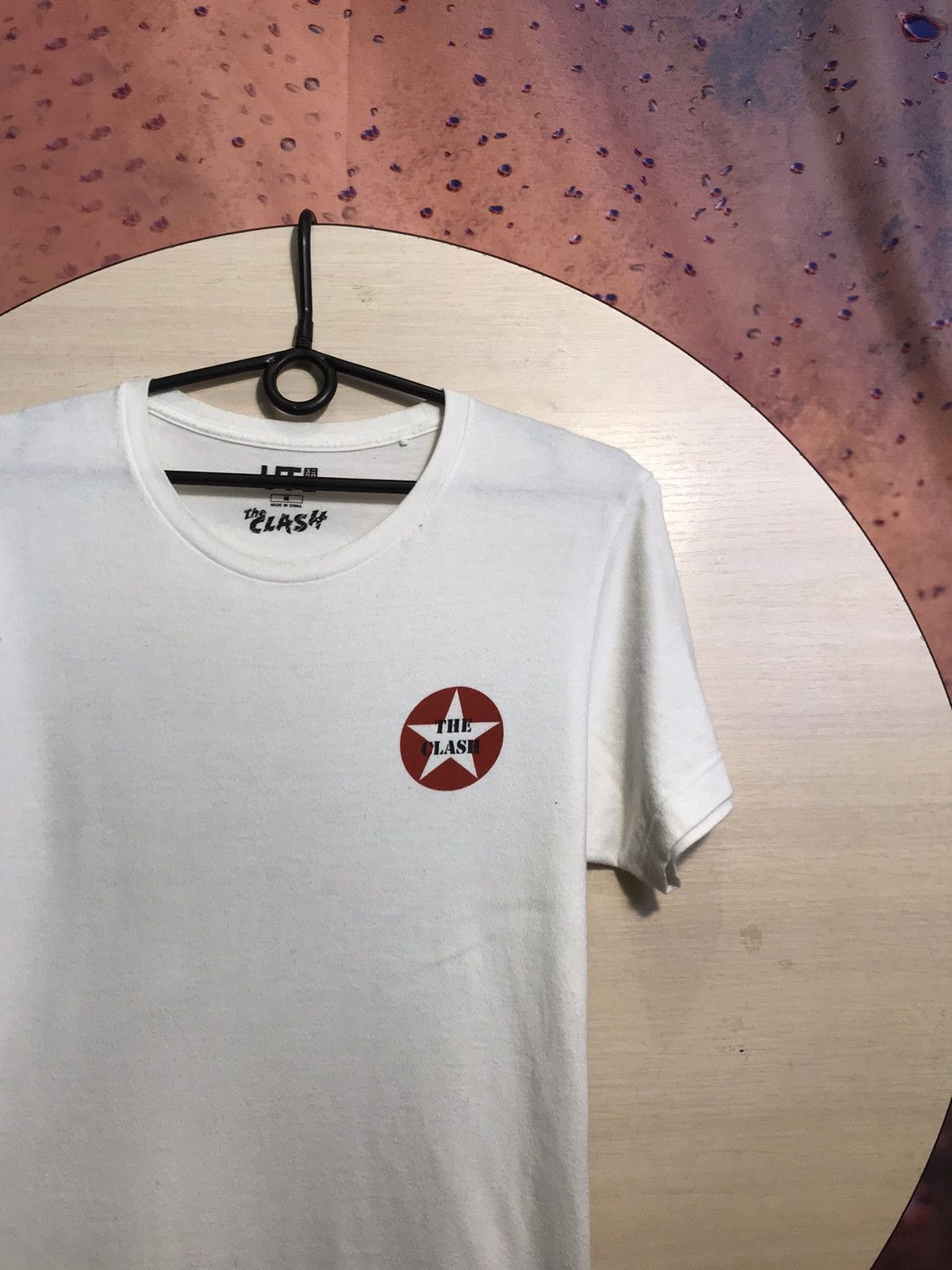 Other The Clash band streetwear tee Uniqlo Size US M / EU 48-50 / 2 - 1 Thumbnail