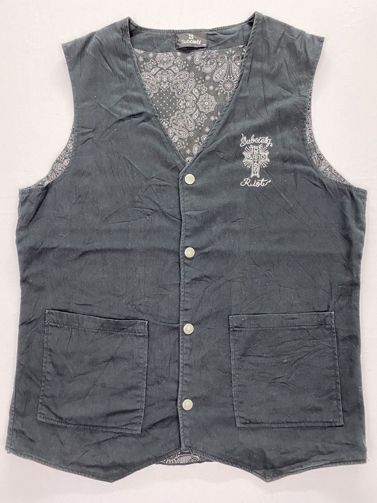 Japanese Brand Subciety Riot Japanese Brand Embroidered Spell Out Vest Size US M / EU 48-50 / 2 - 3 Thumbnail