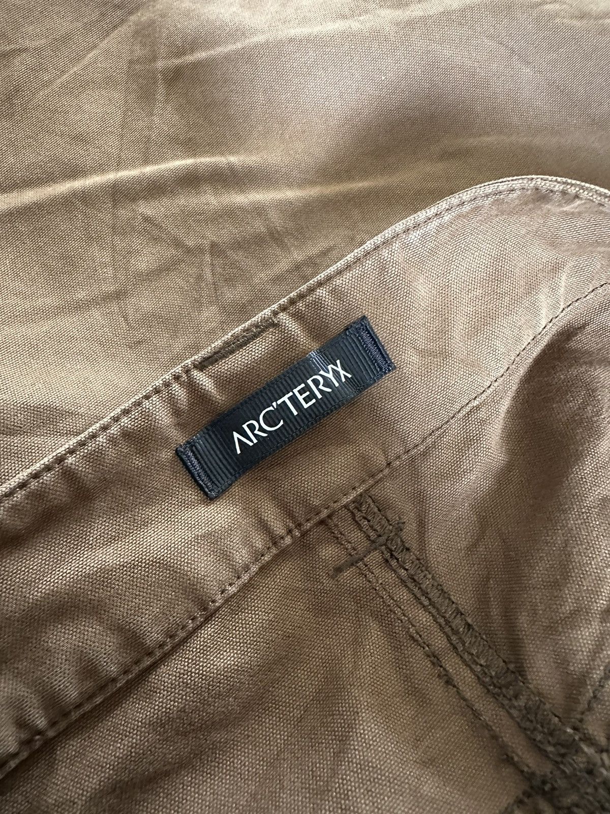 Arc'teryx Rare Arc’teryx 2019 Cronin Pant Size US 34 / EU 50 - 10 Thumbnail
