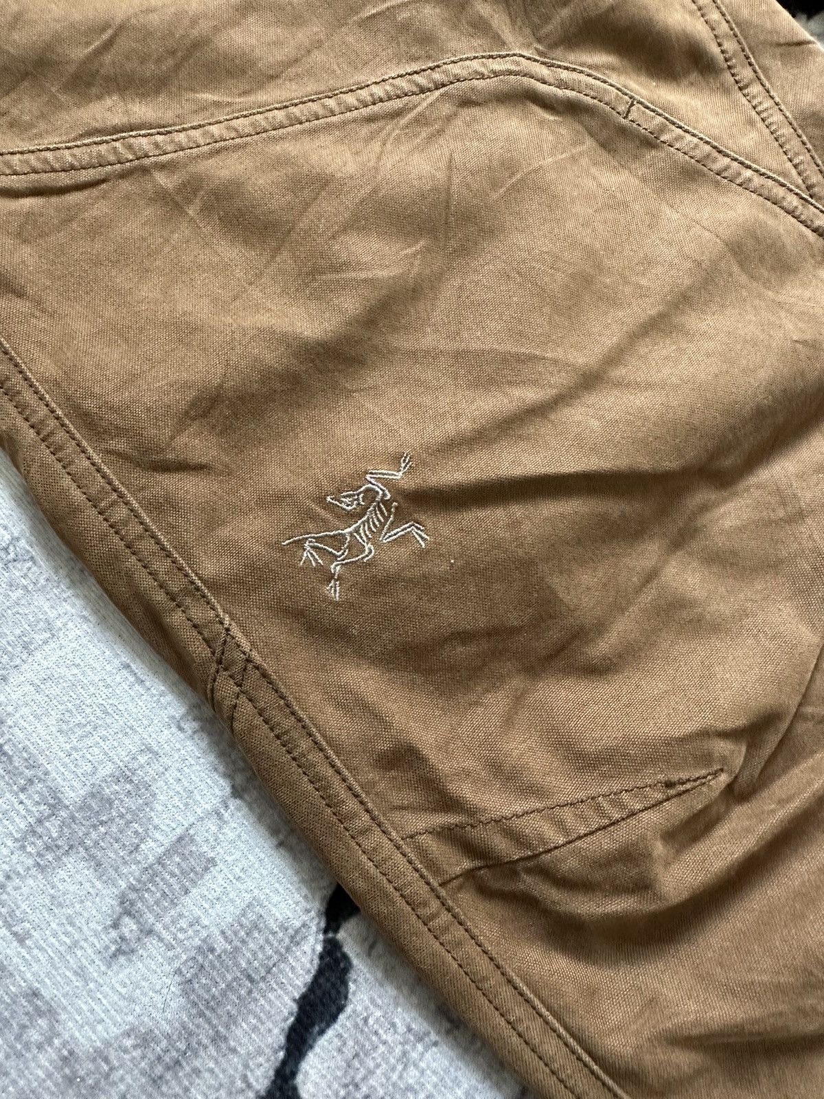 Arc'teryx Rare Arc’teryx 2019 Cronin Pant Size US 34 / EU 50 - 5 Thumbnail