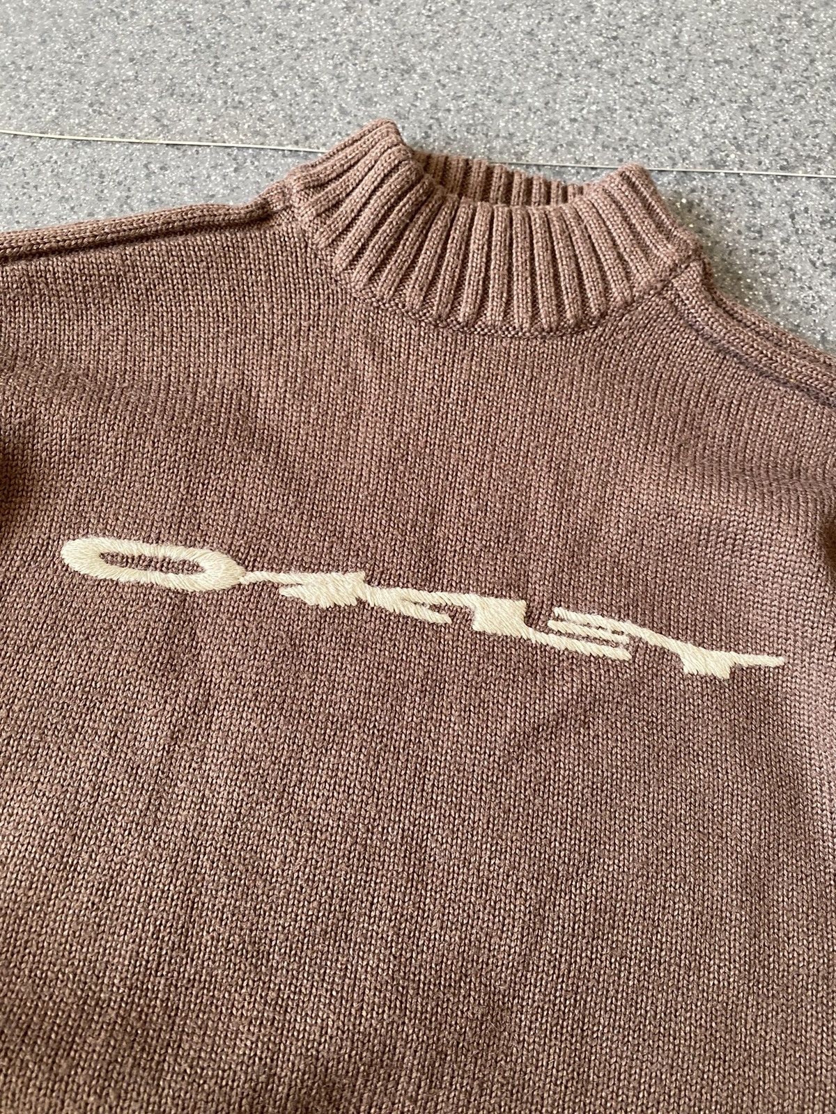 Vintage Vintage Oakley Dead Stock Brown Knit Logo Sweater | Grailed