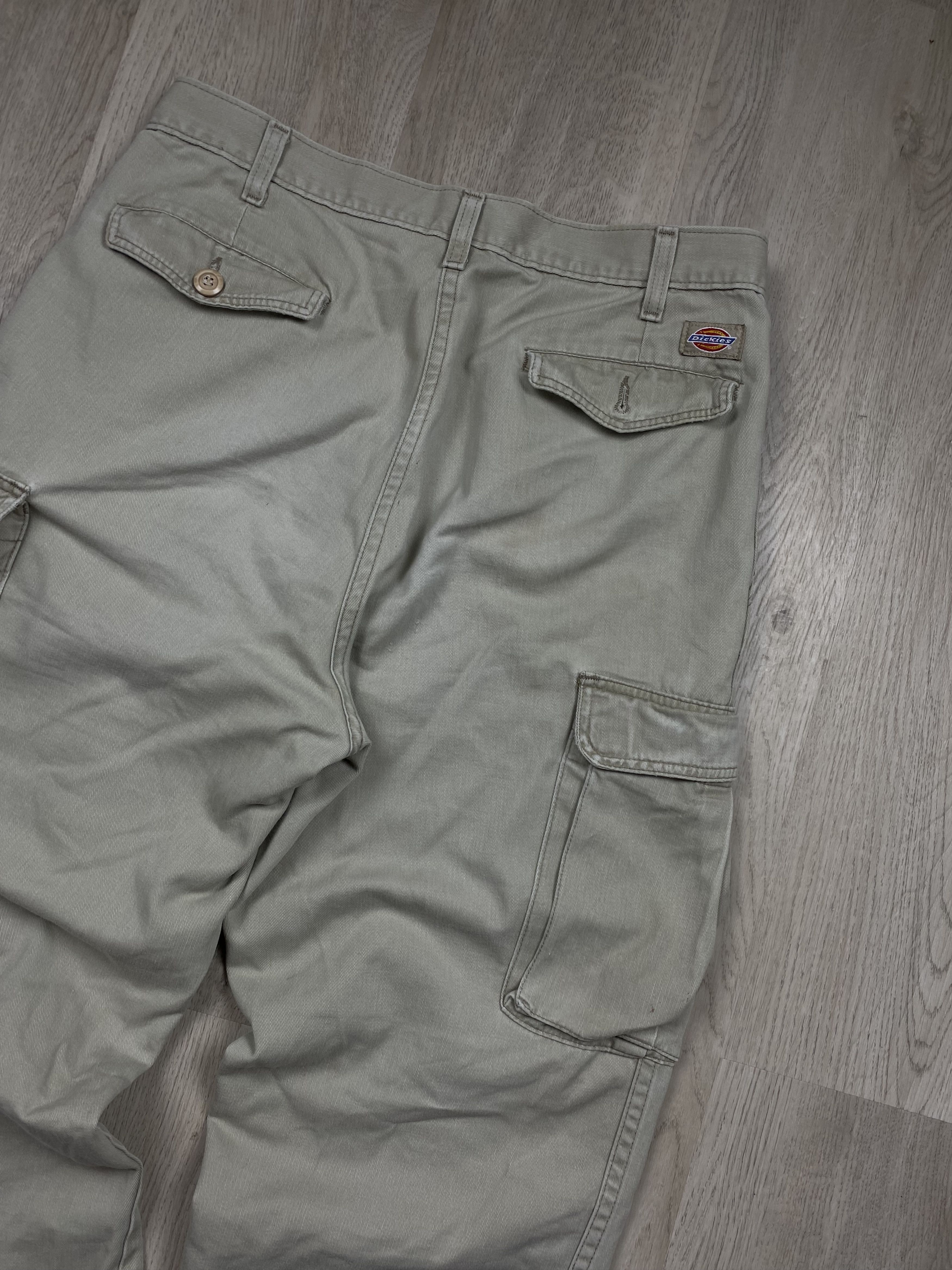 Dickies Dickies Vintage Faded Mens Cargo Pants Thrashed Size US 32 / EU 48 - 2 Thumbnail
