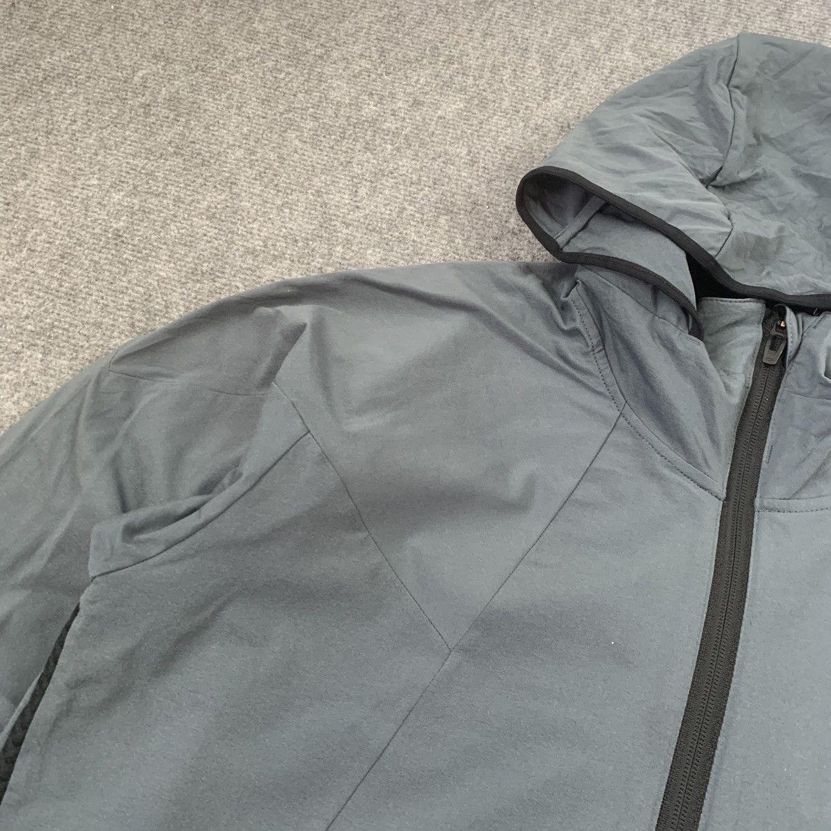 Oakley × Vintage Vintage Oakley Light Jacket Size US L / EU 52-54 / 3 - 6 Thumbnail