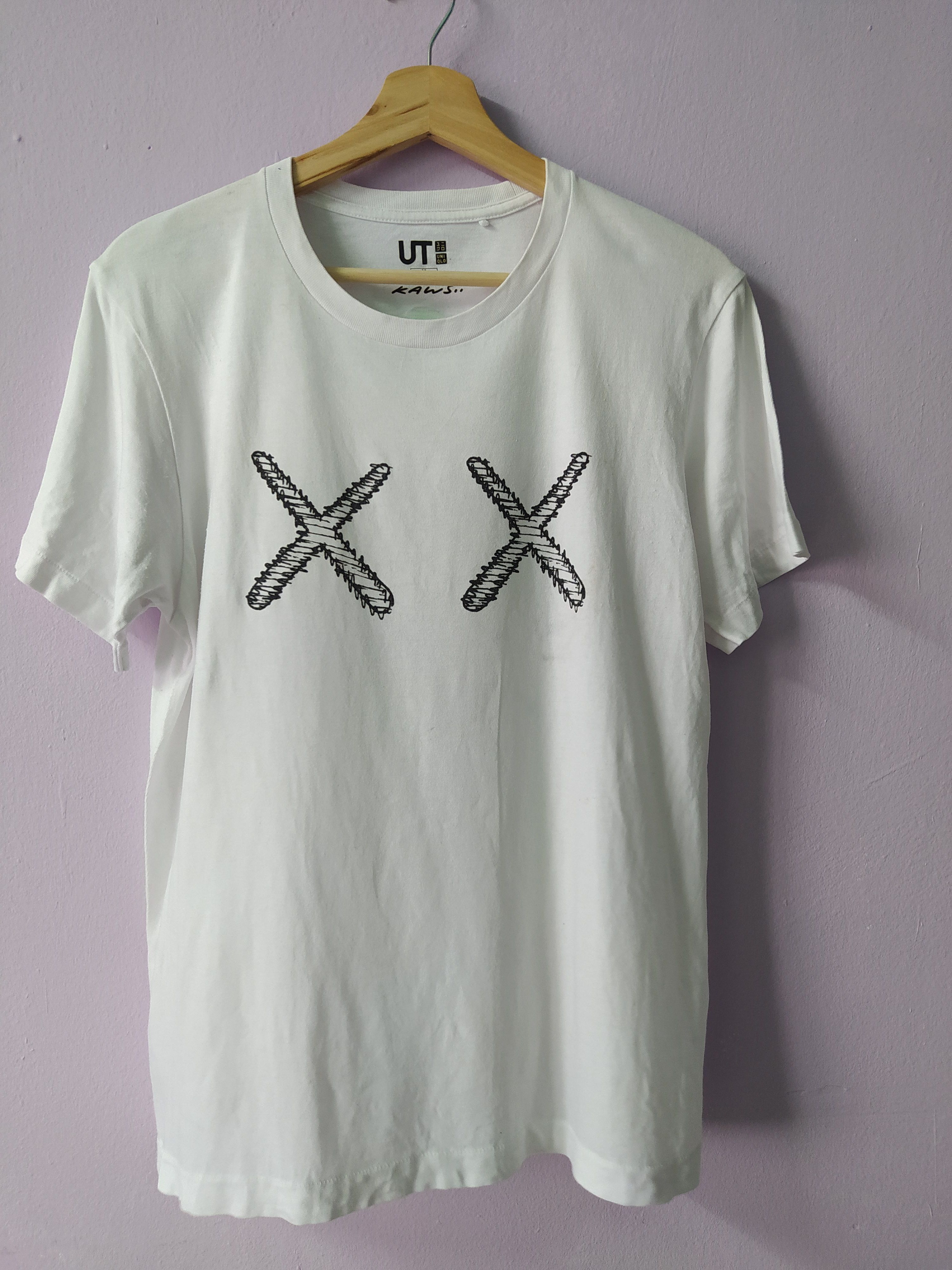 Kaws × Uniqlo × Vintage Ut x Kaws Skeleton Tee Size US M / EU 48-50 / 2 - 2 Thumbnail
