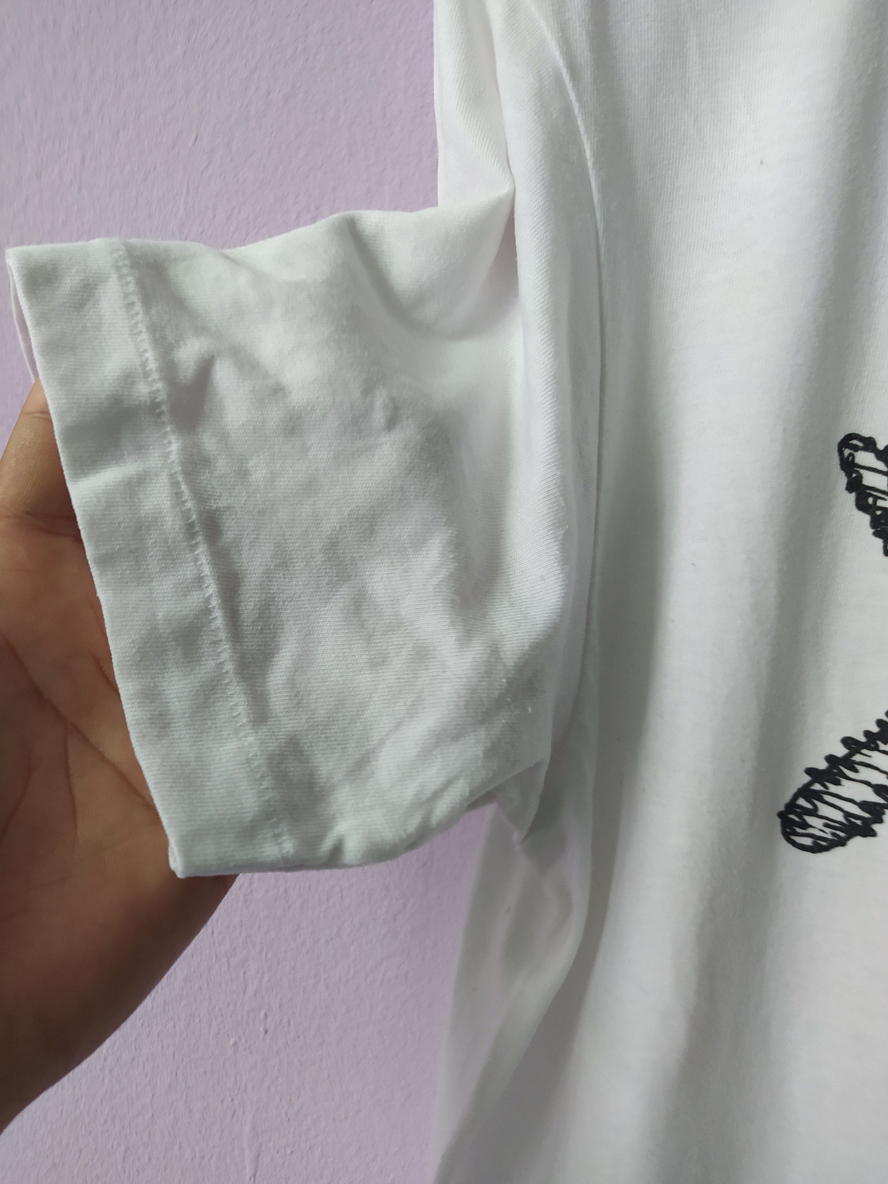 Kaws × Uniqlo × Vintage Ut x Kaws Skeleton Tee Size US M / EU 48-50 / 2 - 5 Thumbnail