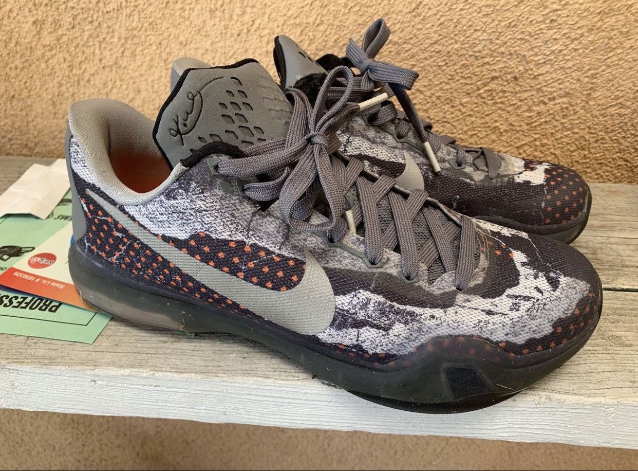 image of Nike Kobe X Pain Size 10 Shoes in Grey, Men's