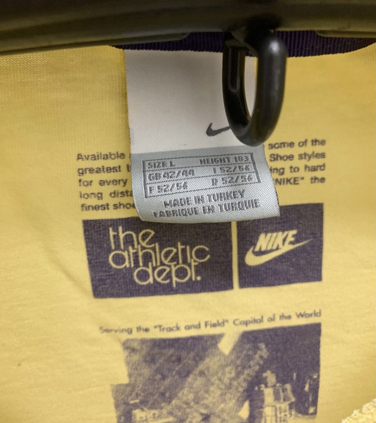Nike Nike athletic vintage big logo t-shirt yellow vintage L Size US L / EU 52-54 / 3 - 3 Thumbnail