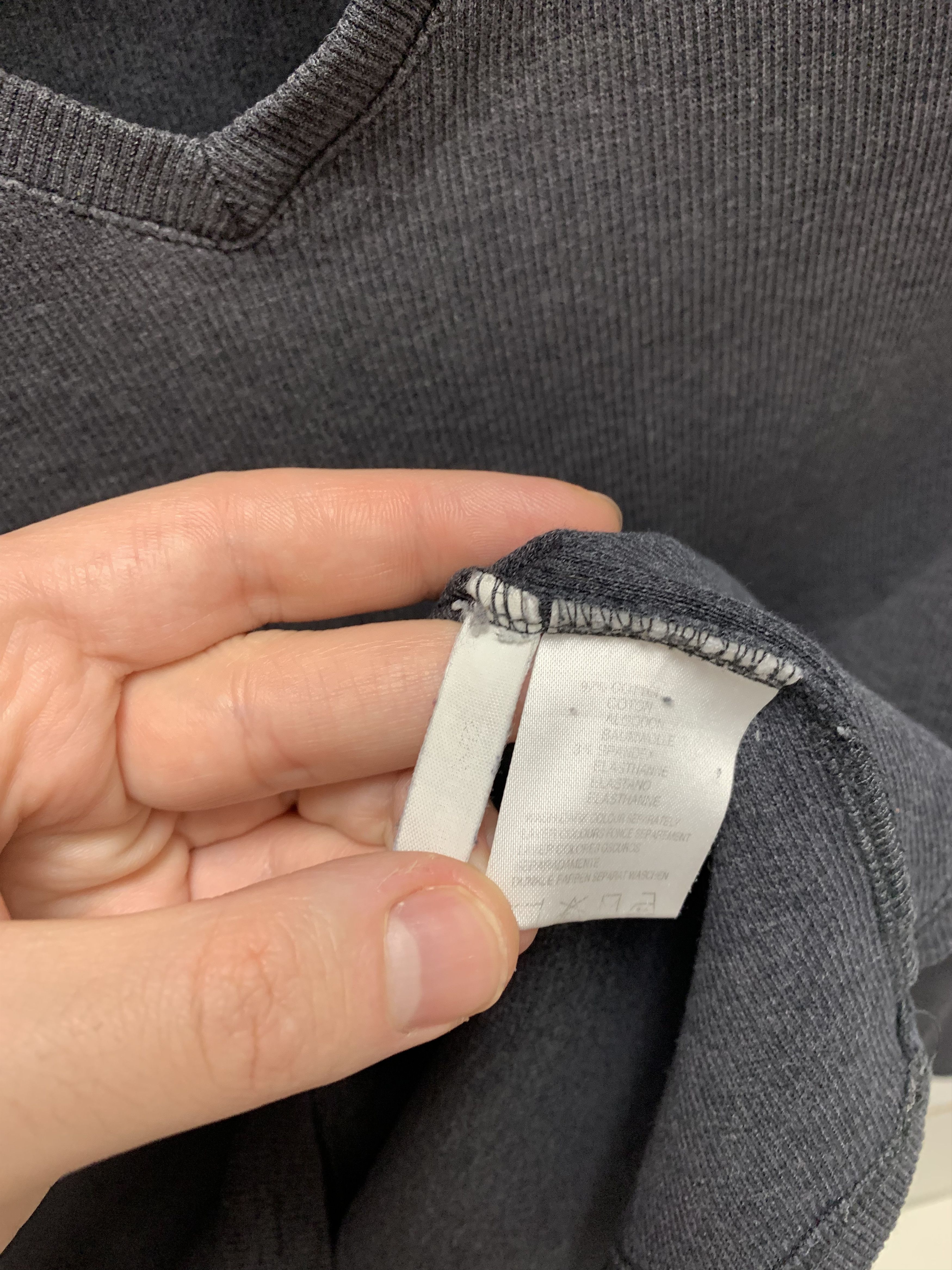 Yves Saint Laurent Yves Saint Laurent YSL central logo sweatshirt M grey Size US M / EU 48-50 / 2 - 4 Thumbnail