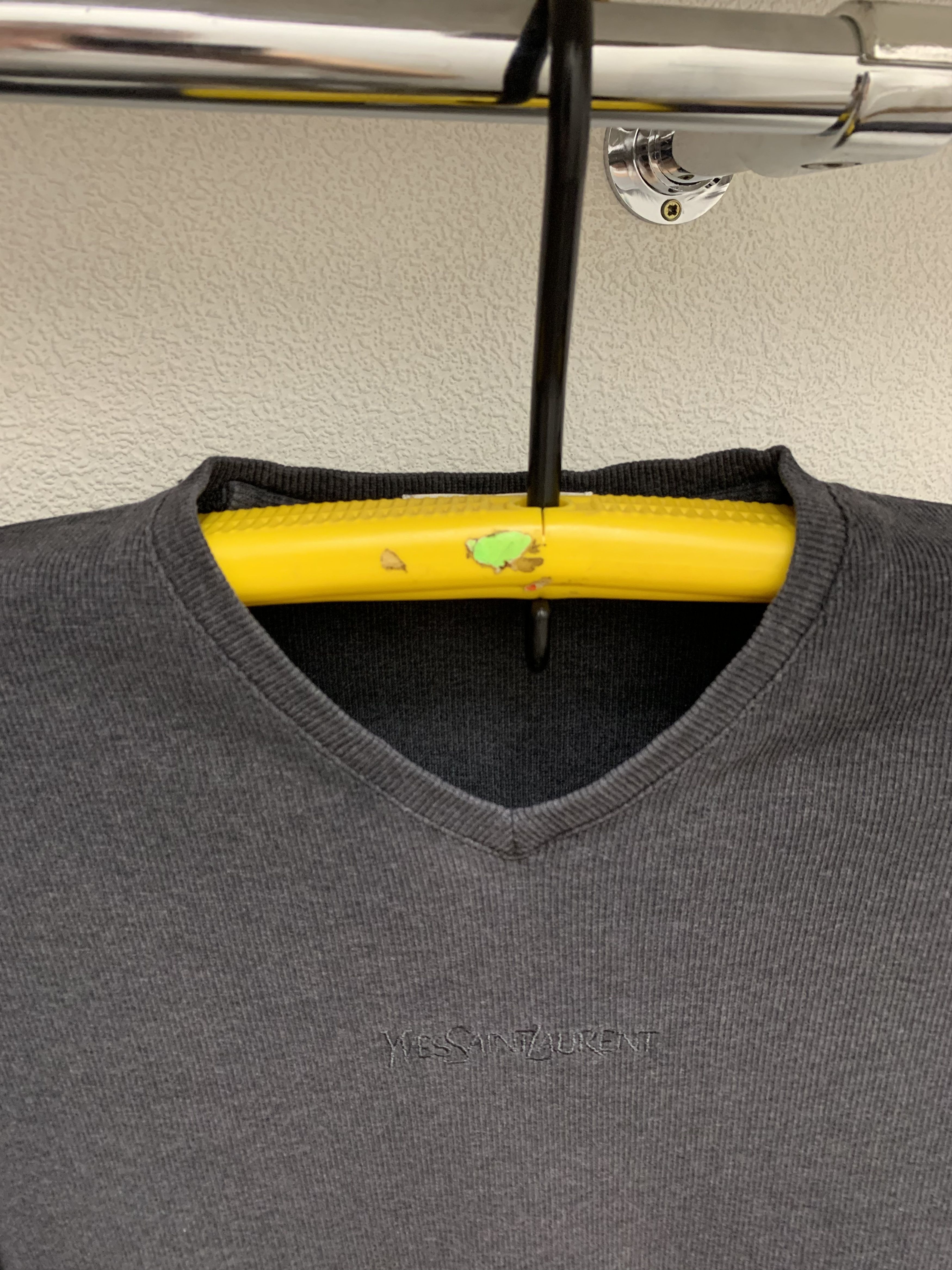 Yves Saint Laurent Yves Saint Laurent YSL central logo sweatshirt M grey Size US M / EU 48-50 / 2 - 2 Thumbnail