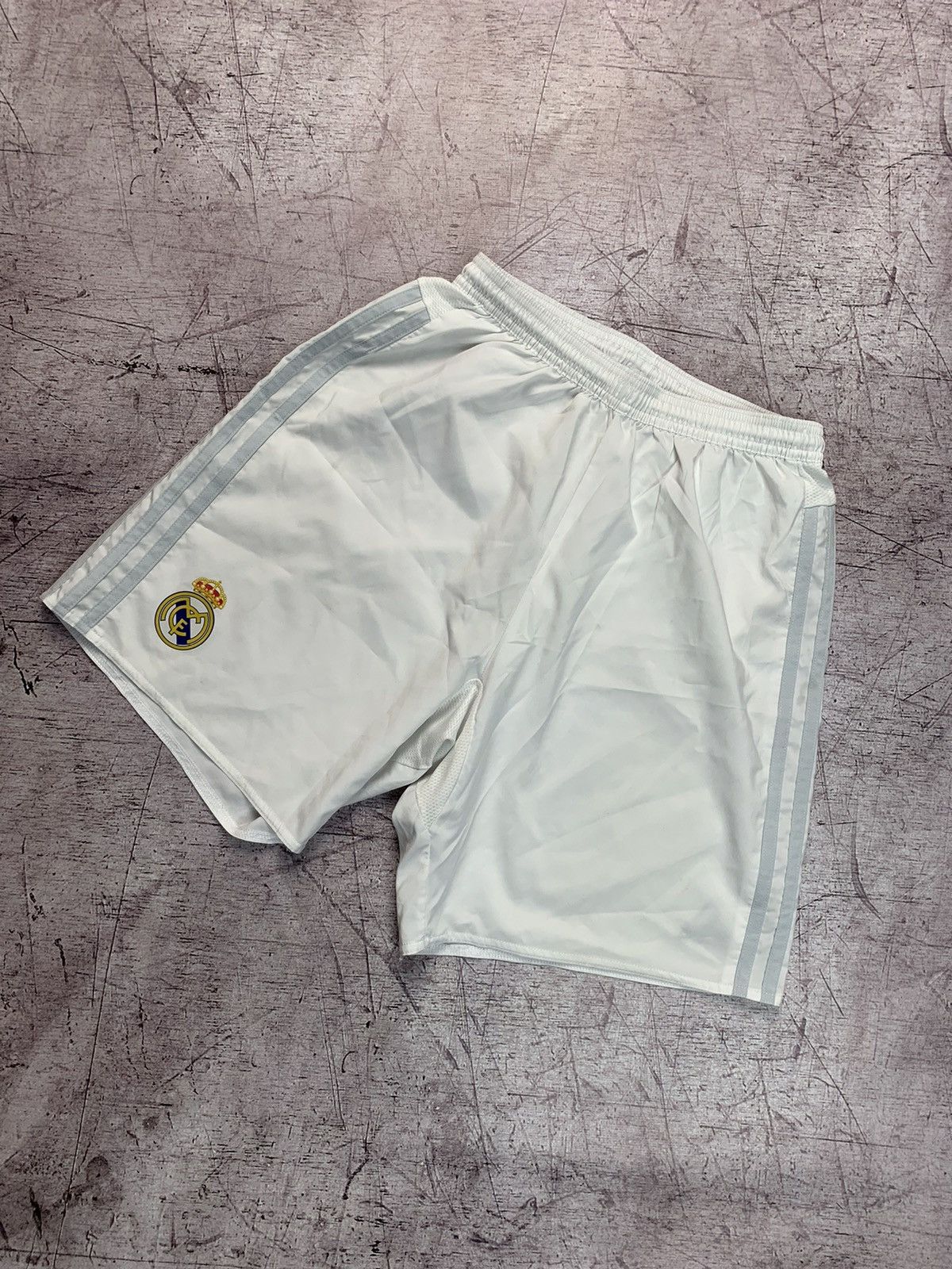 Adidas Adidas Real Madrid Shorts Size US 30 / EU 46 - 1 Thumbnail