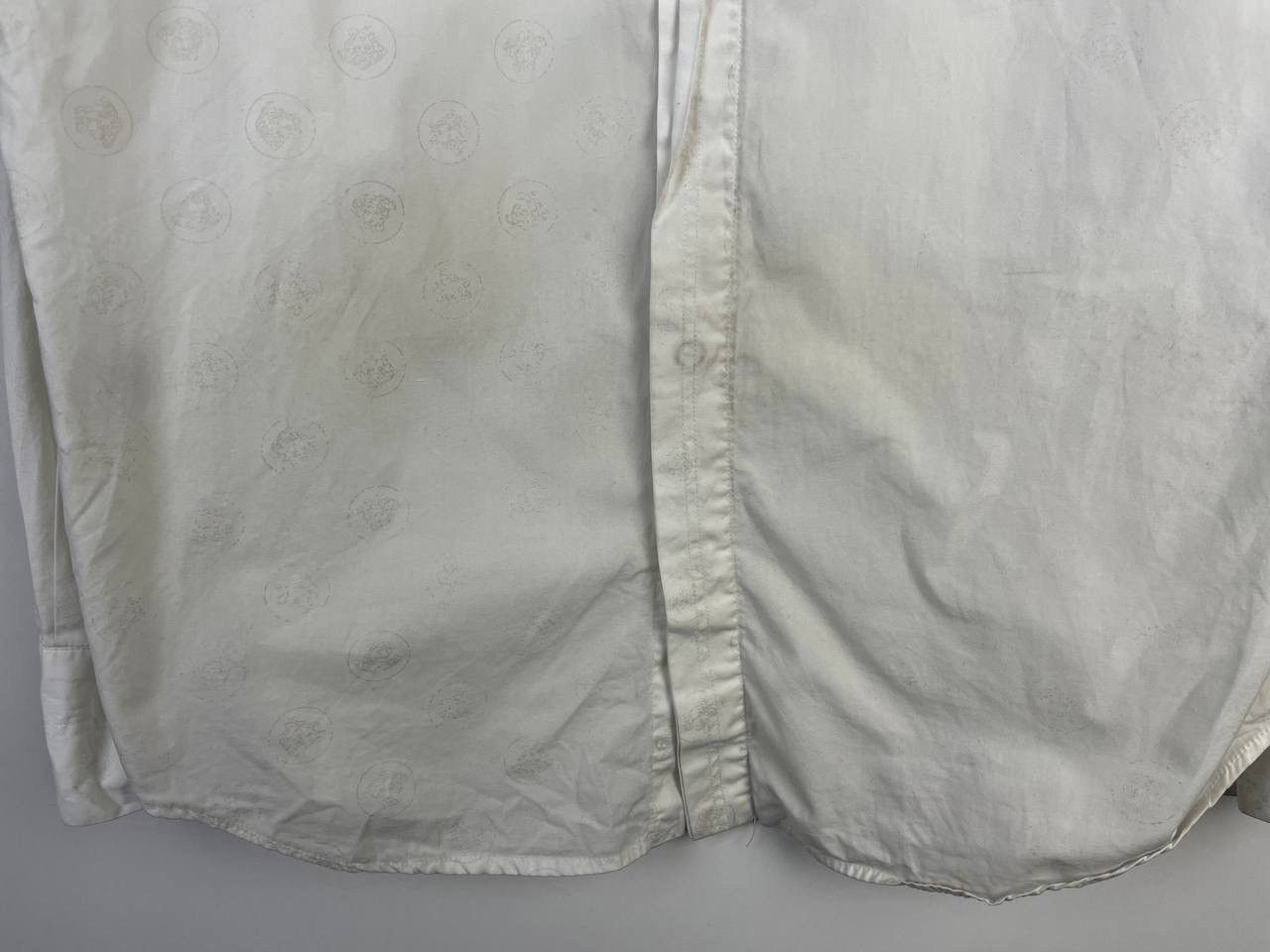 Versace Jeans Couture Versace Couture Jeans monogram vintage shirt size L Size US L / EU 52-54 / 3 - 2 Thumbnail