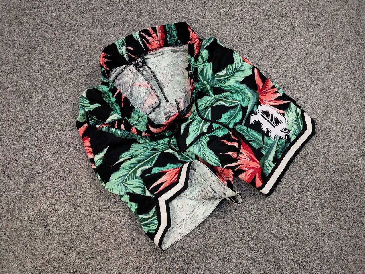 Vintage Vintage 90's Flowers Art Casual trendy Shorts Hawaiian Style Size US 36 / EU 52 - 7 Thumbnail