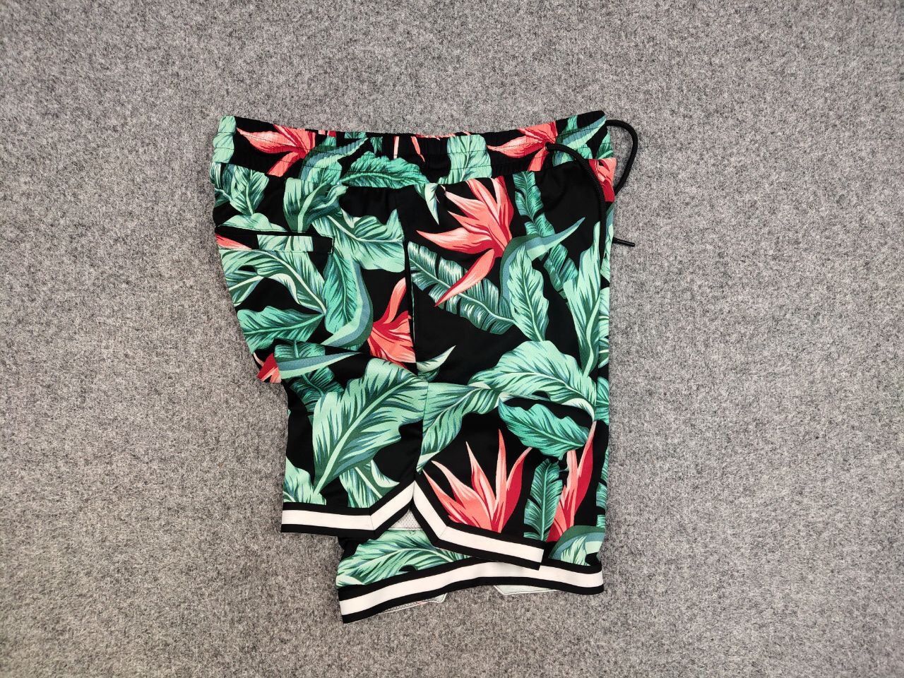 Vintage Vintage 90's Flowers Art Casual trendy Shorts Hawaiian Style Size US 36 / EU 52 - 11 Thumbnail