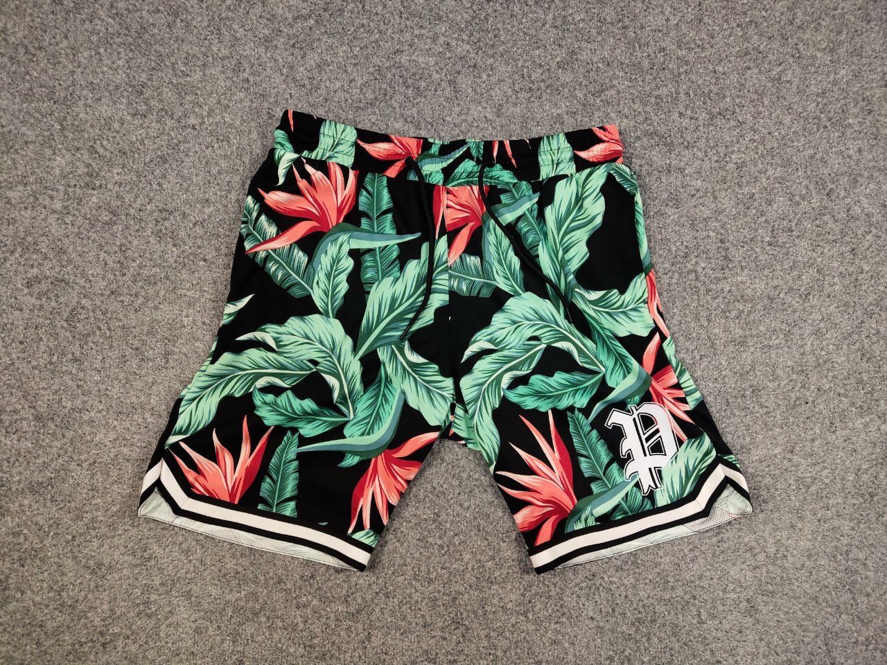 Vintage Vintage 90's Flowers Art Casual trendy Shorts Hawaiian Style Size US 36 / EU 52 - 12 Thumbnail