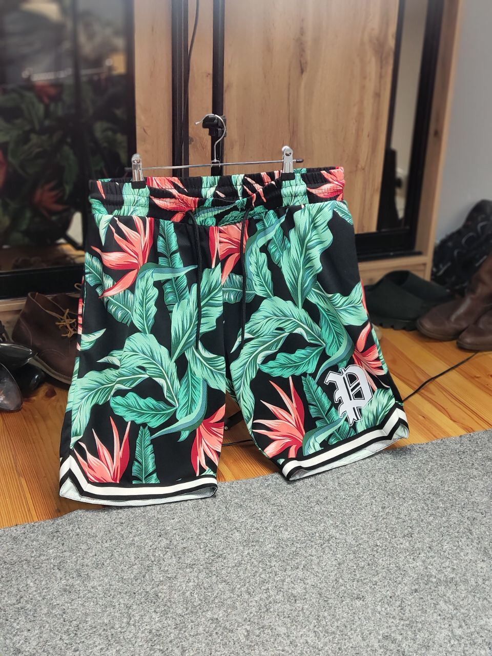 Vintage Vintage 90's Flowers Art Casual trendy Shorts Hawaiian Style Size US 36 / EU 52 - 15 Thumbnail