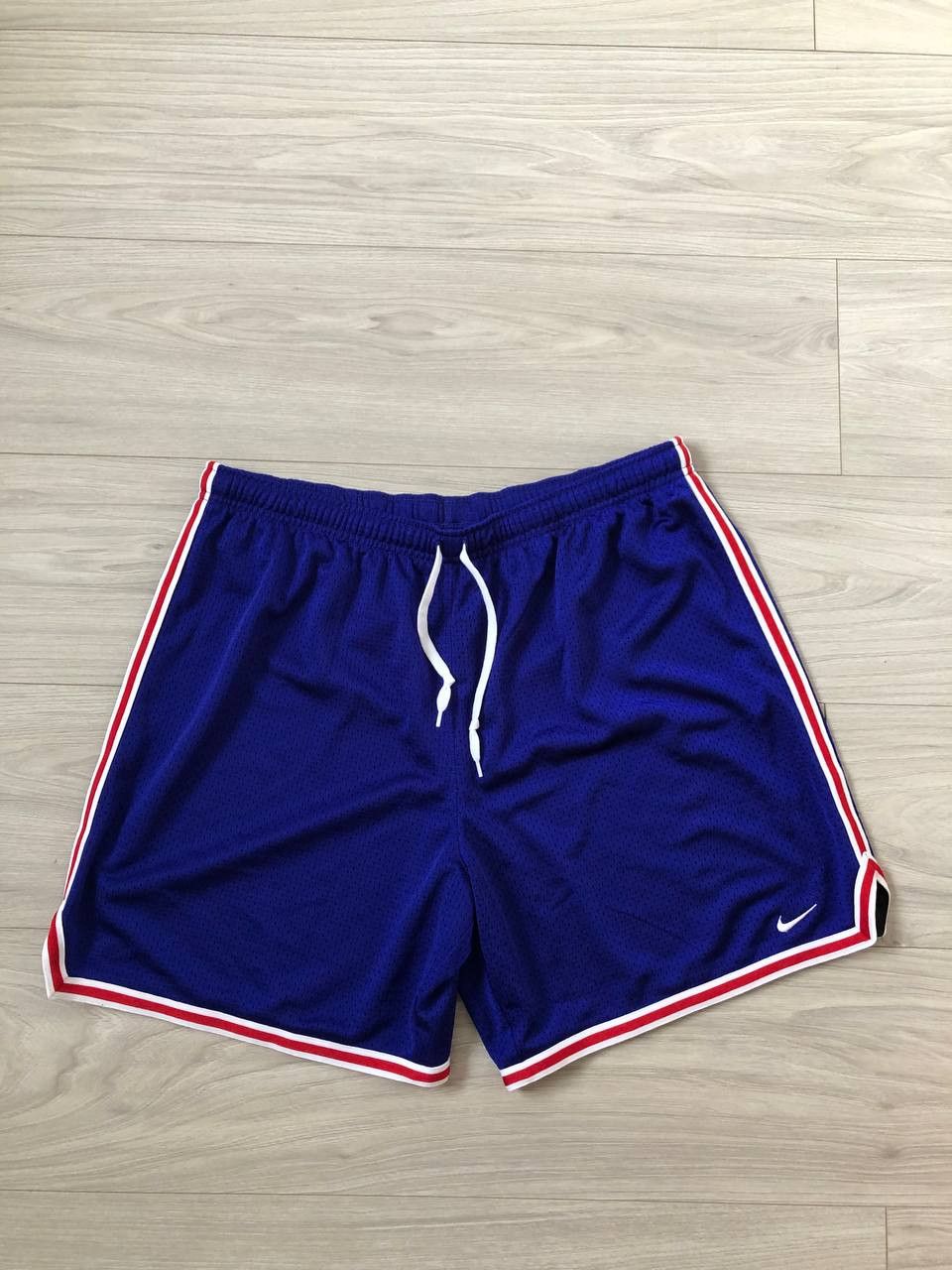 Vintage Vintage Nike Shorts Size US 36 / EU 52 - 1 Thumbnail