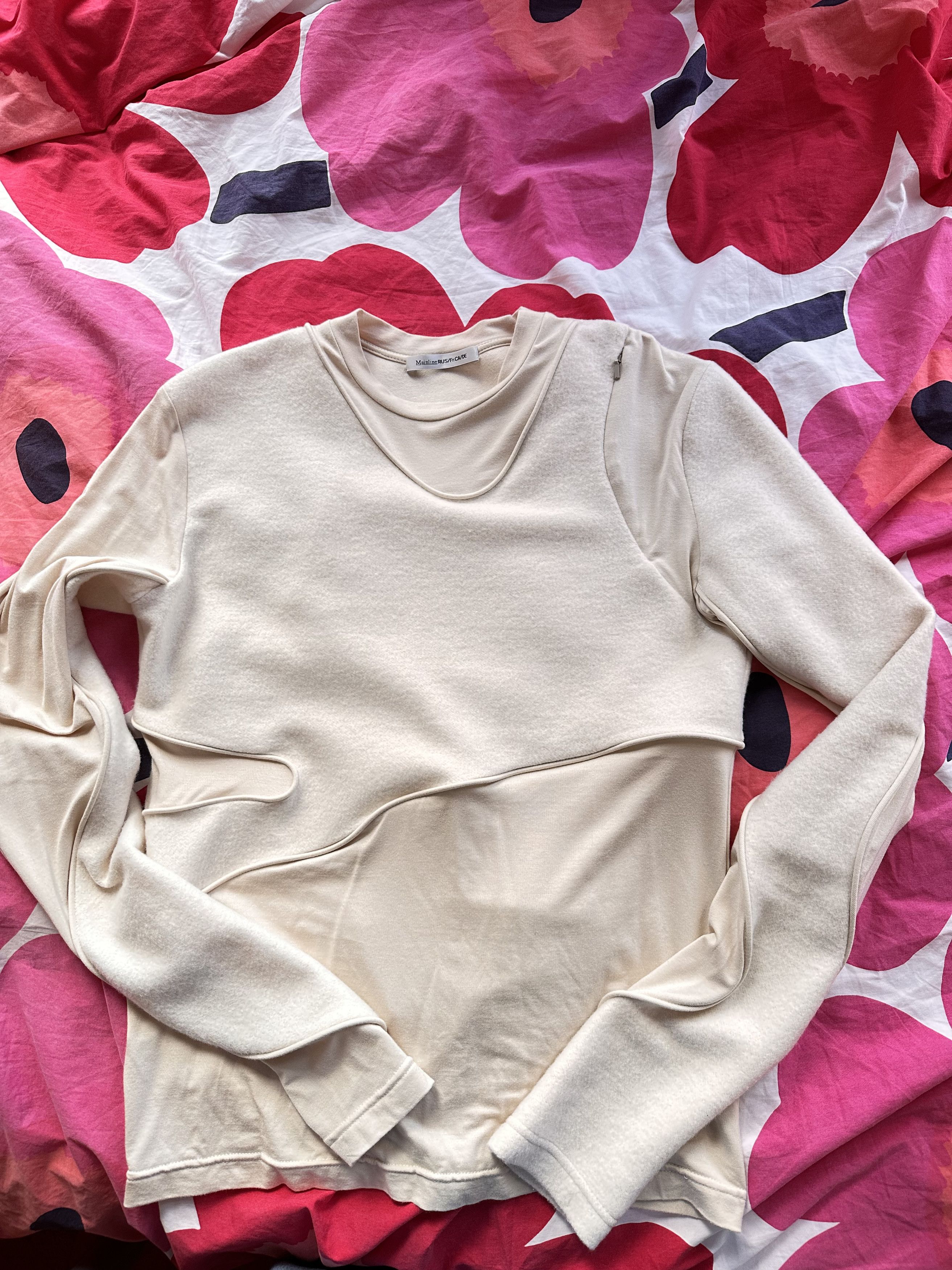Mainline:RUS/Fr.CA/DE Eric Long Sleeve T-Shirt Size US L / EU 52-54 / 3 - 5 Thumbnail